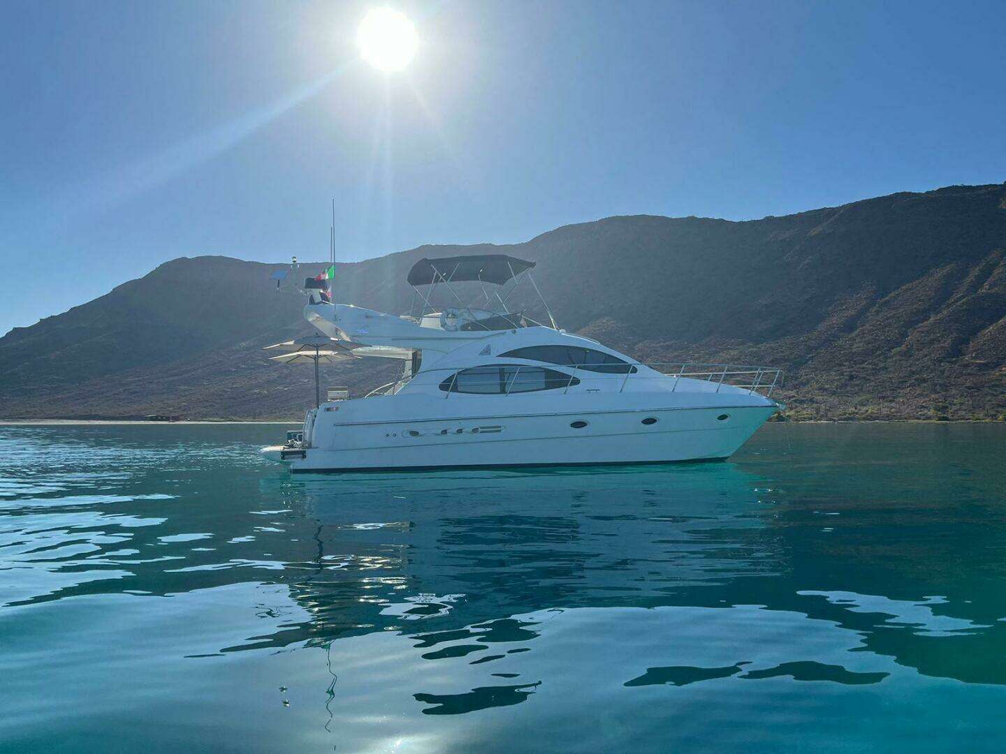 2001 Azimut 42 - Image 3