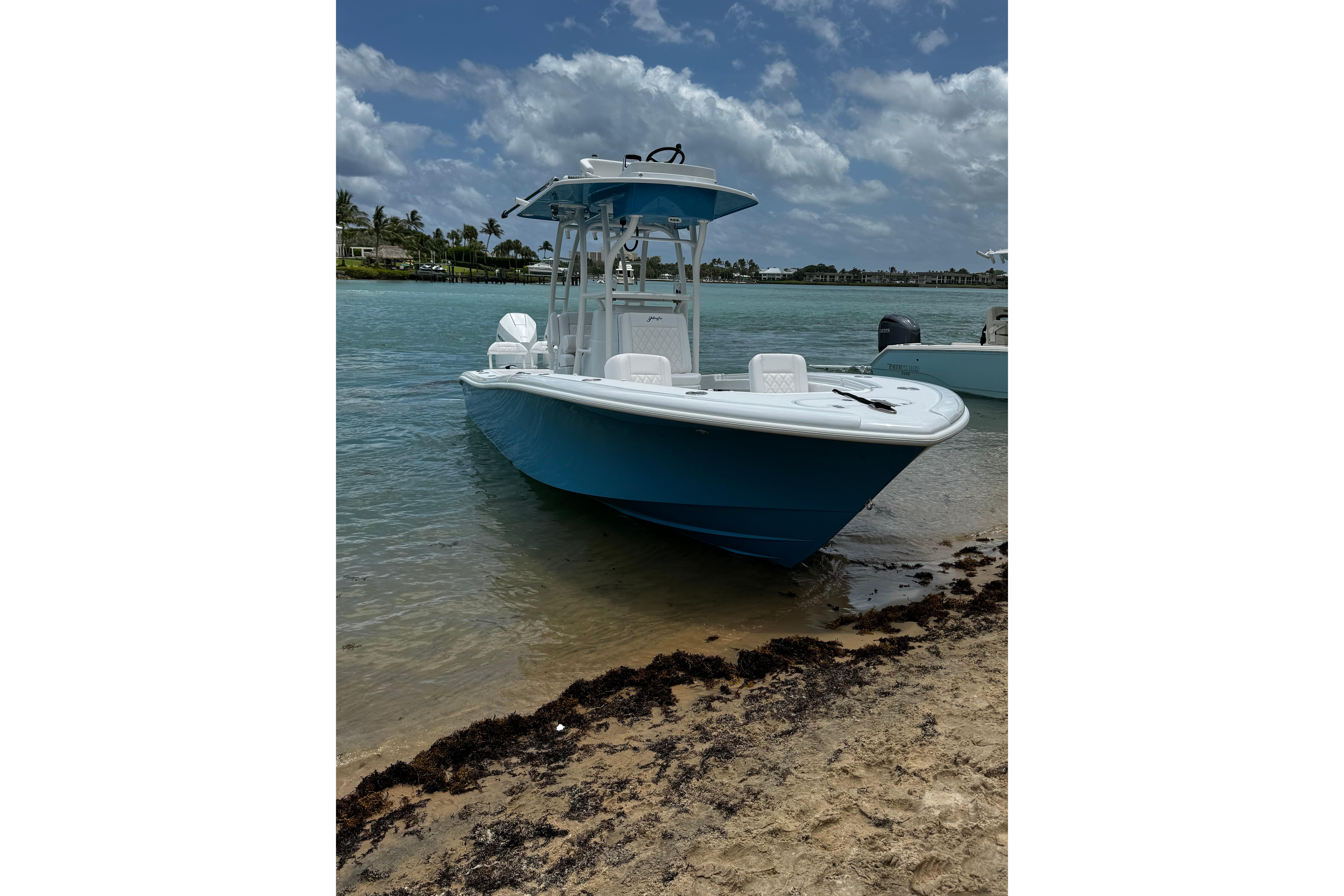 2024 Yellowfin 26 Hybrid