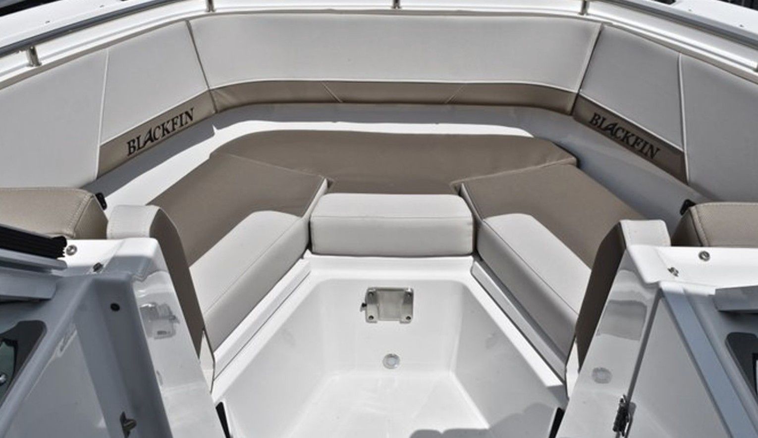 2019 Blackfin 272 DC - 6