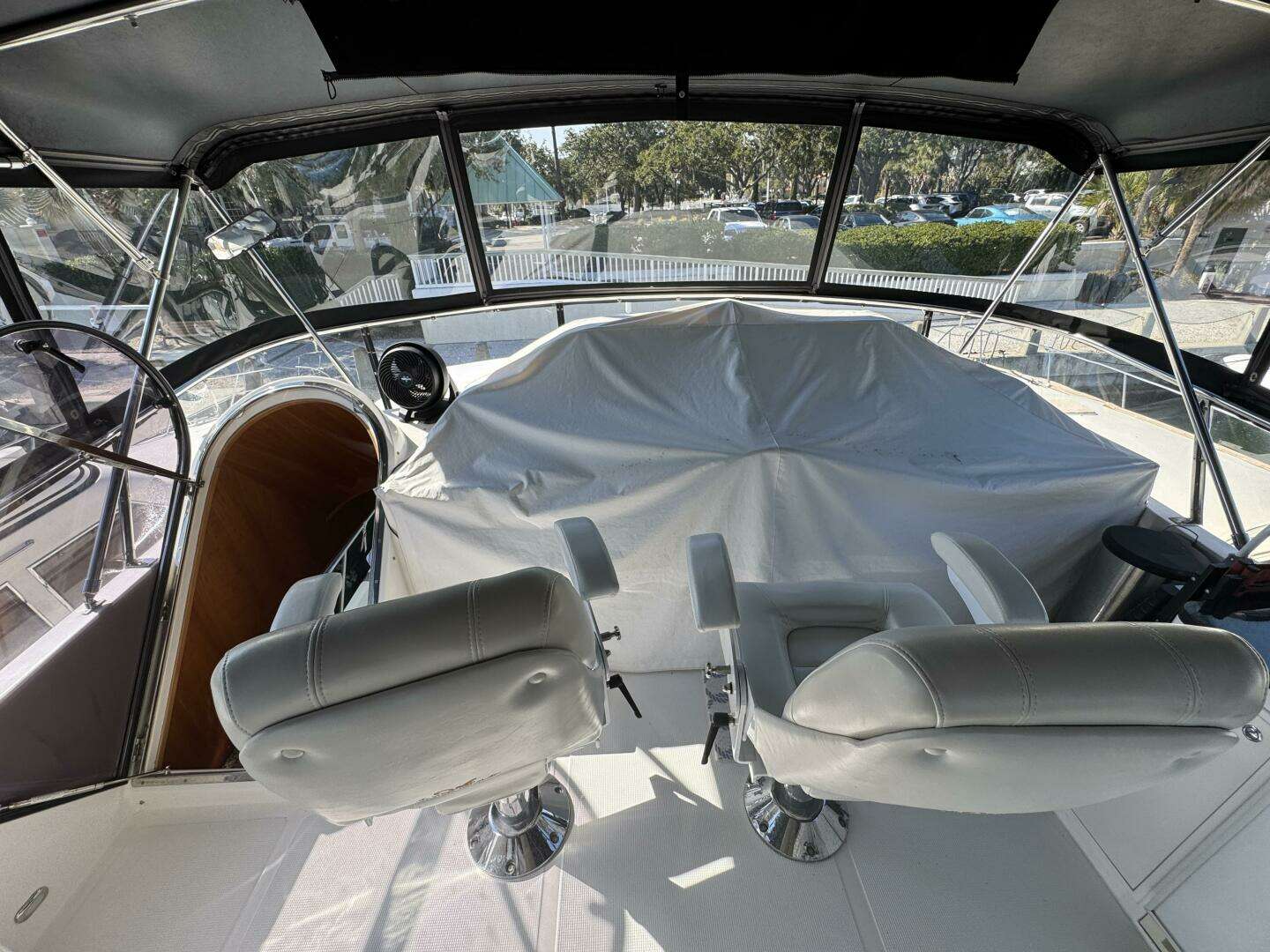 2004 Altima 55 Pilothouse - Image 14