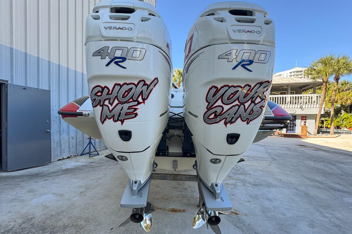 Twin Mercury Verado 400R engines on a 2022 Velocity 290SC boat, with custom graphics.