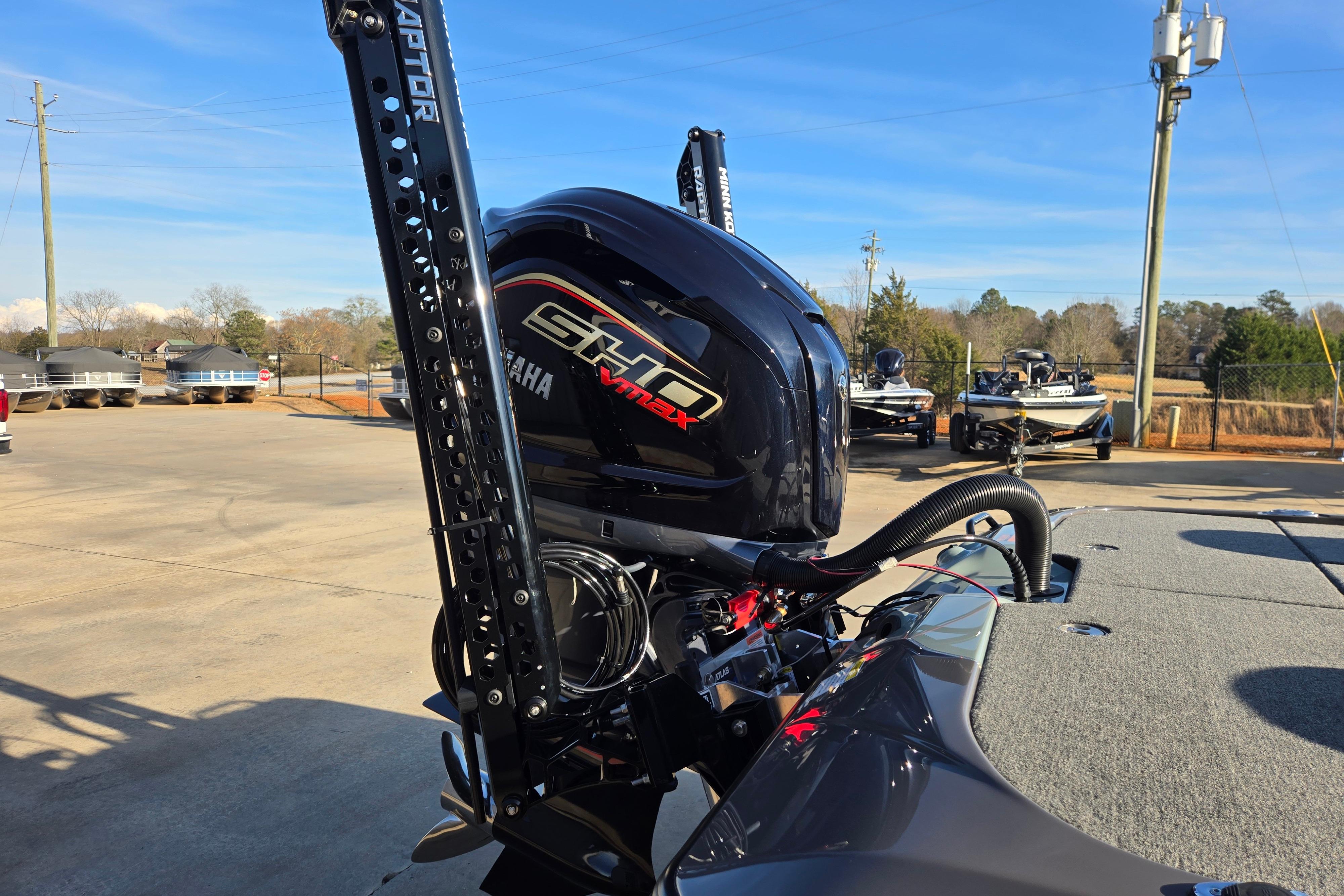 2026 Skeeter ZXE21 boat with Yamaha engine and Raptor anchor system.