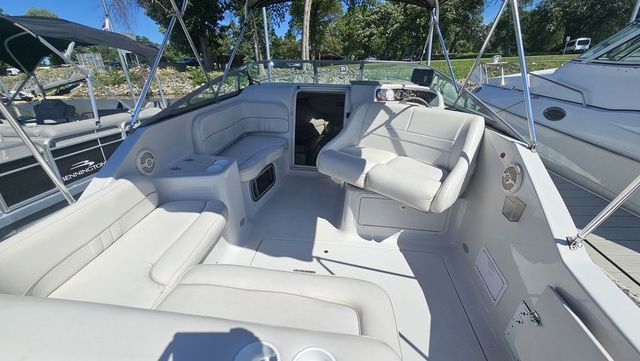 2000 Crownline 242 CR - 8