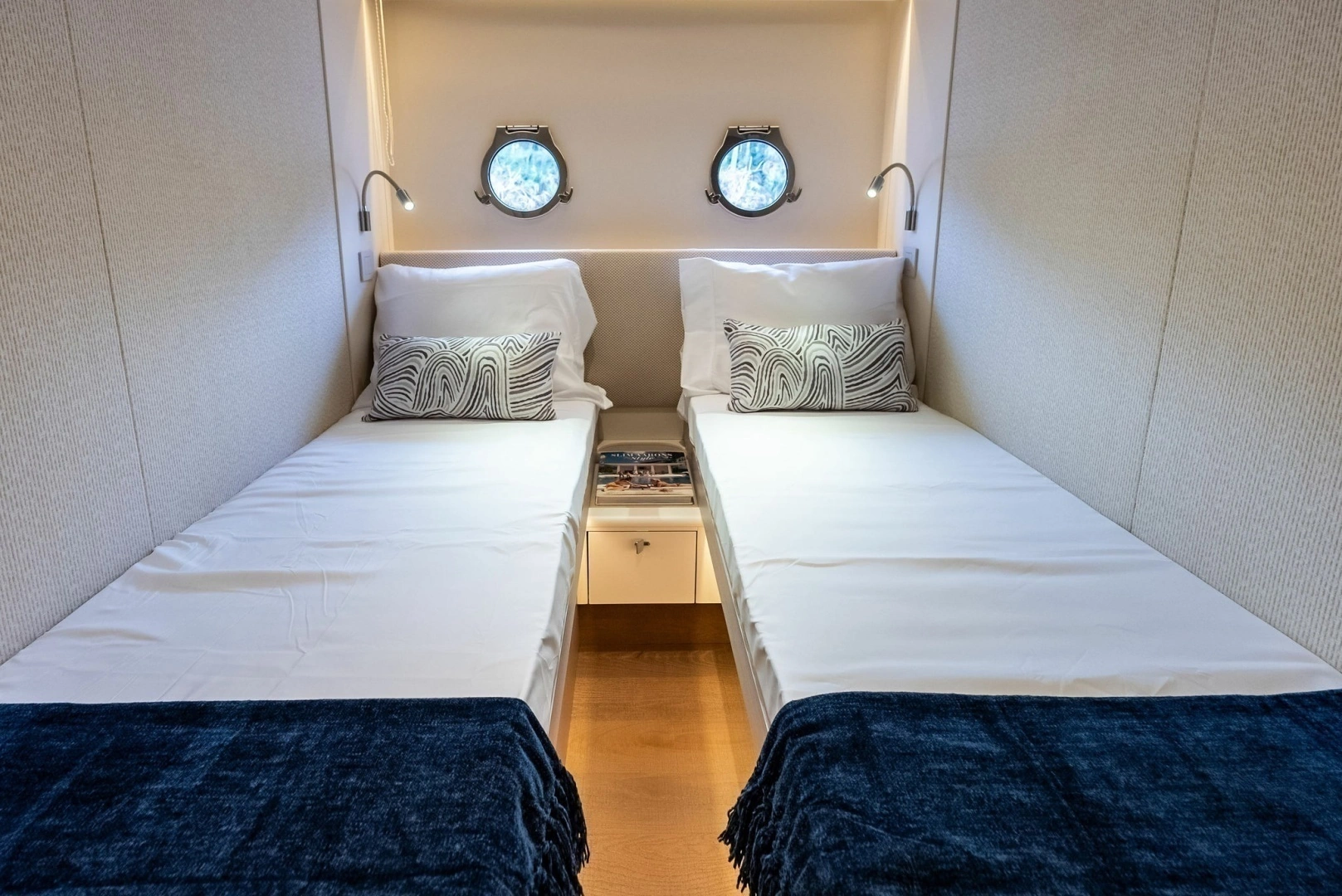 2026 Absolute 62 Navetta - Image 32