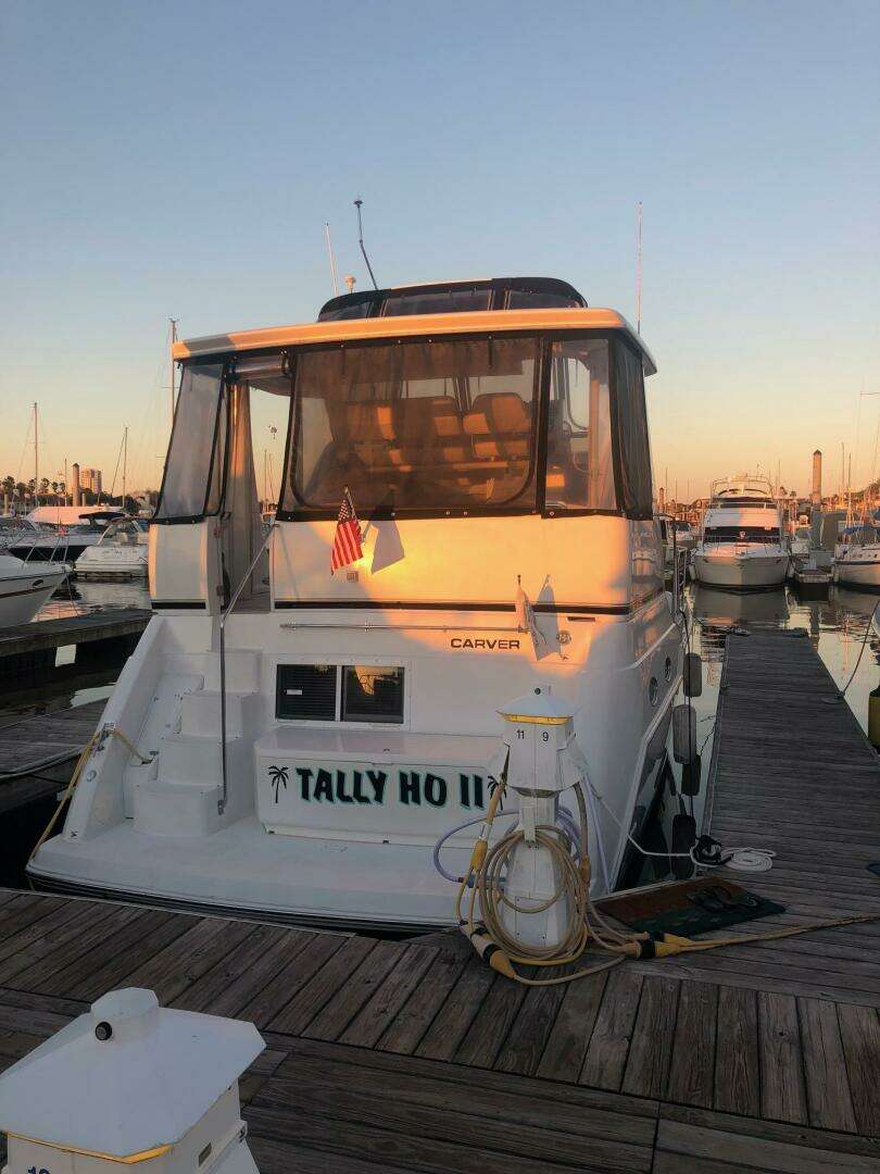 1999 Carver 356 Aft Cabin - Image 4