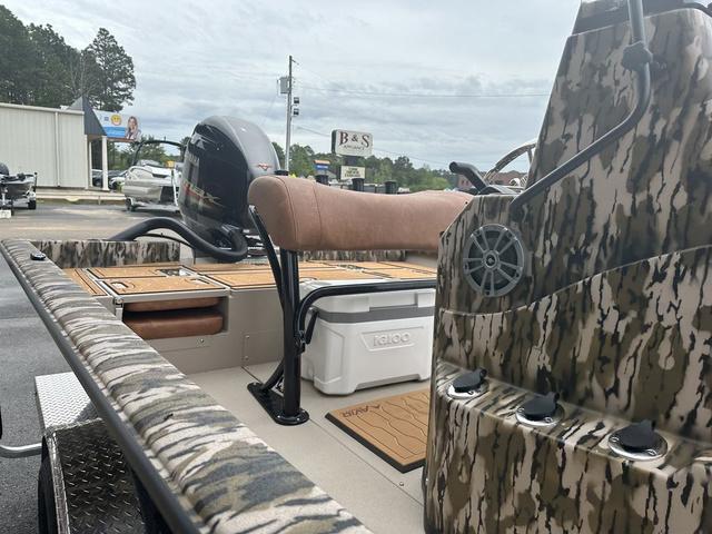 2025 Avid 21 Mag - 6