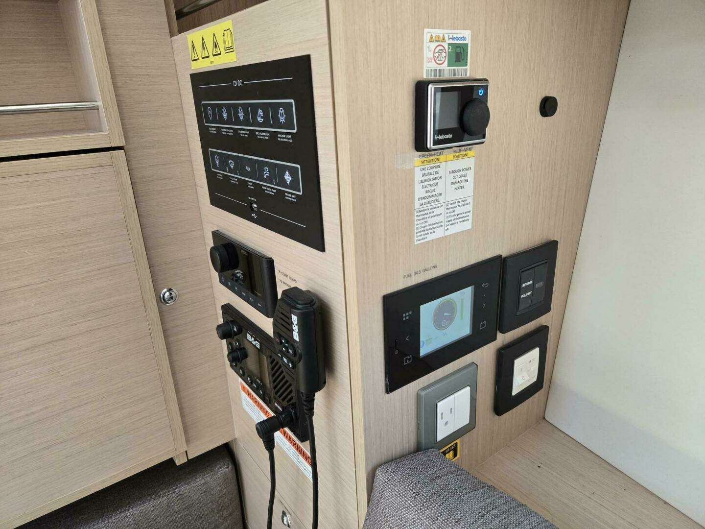2023 Beneteau Oceanis 34.1 - Image 11