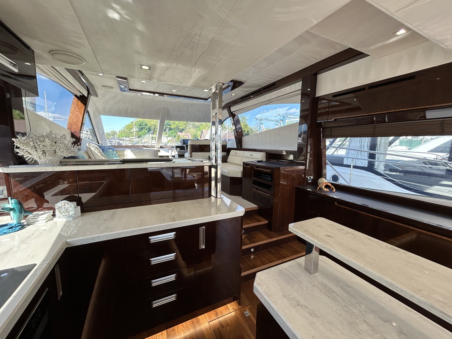 2019 Galeon 550 FLY - Image 9