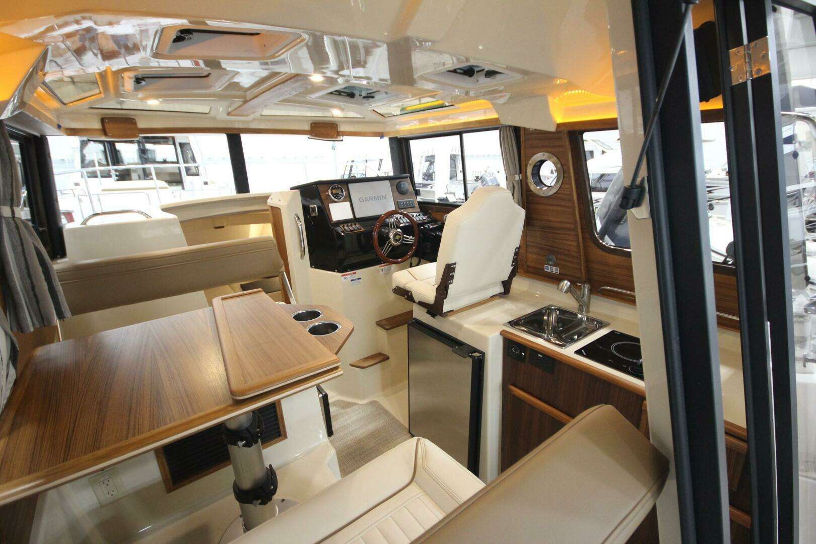 2026 Ranger Tugs R-25 Luxury Edition - Image 19
