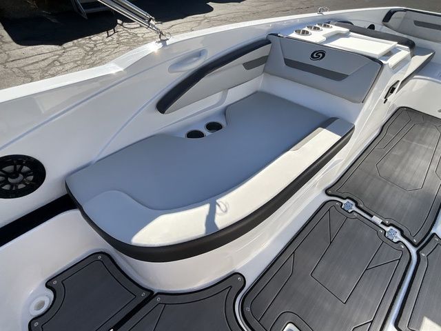 2023 Hurricane SunDeck Sport 205 OB - 16
