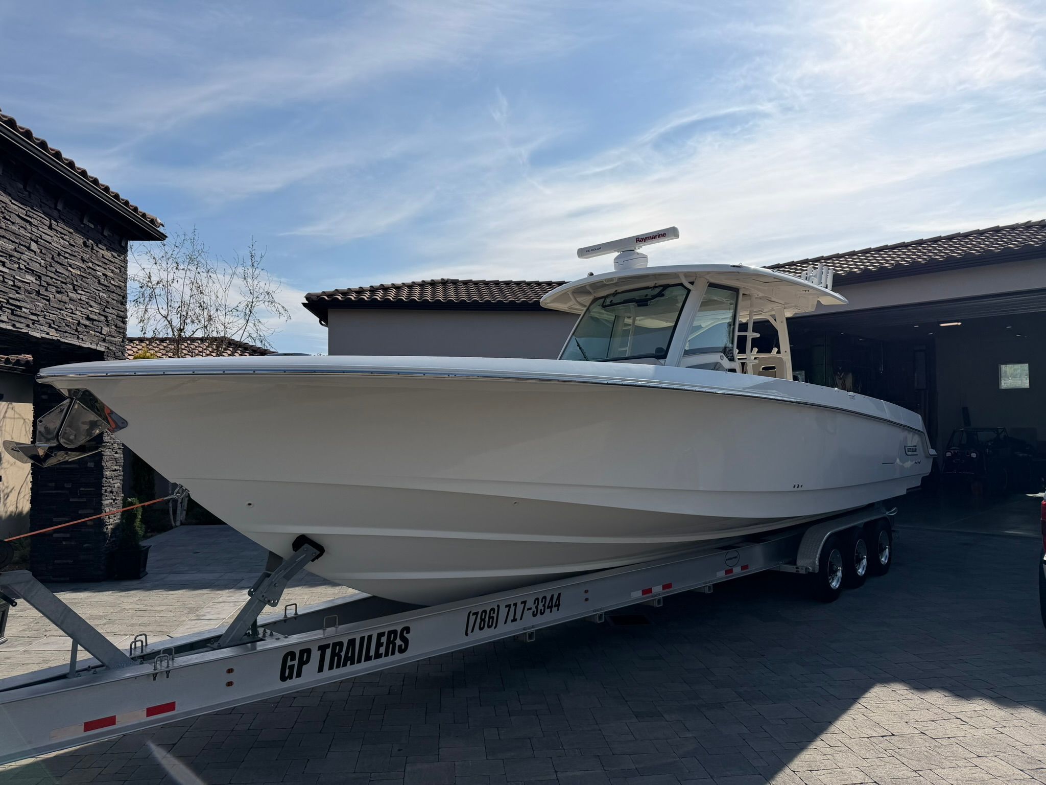 2018 Boston Whaler 380 Outrage - 23