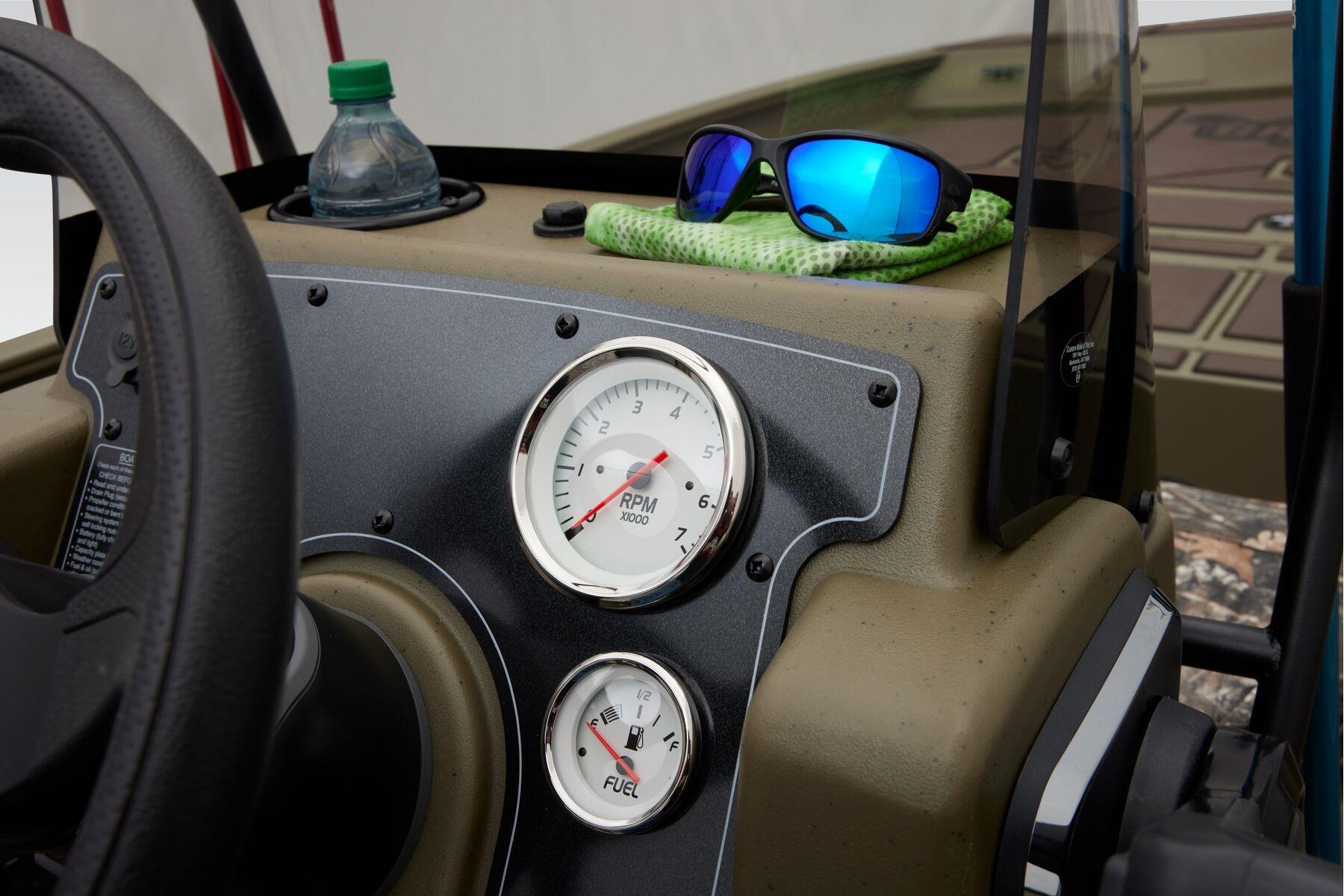 2026 Tracker Grizzly 2072 CC - 34