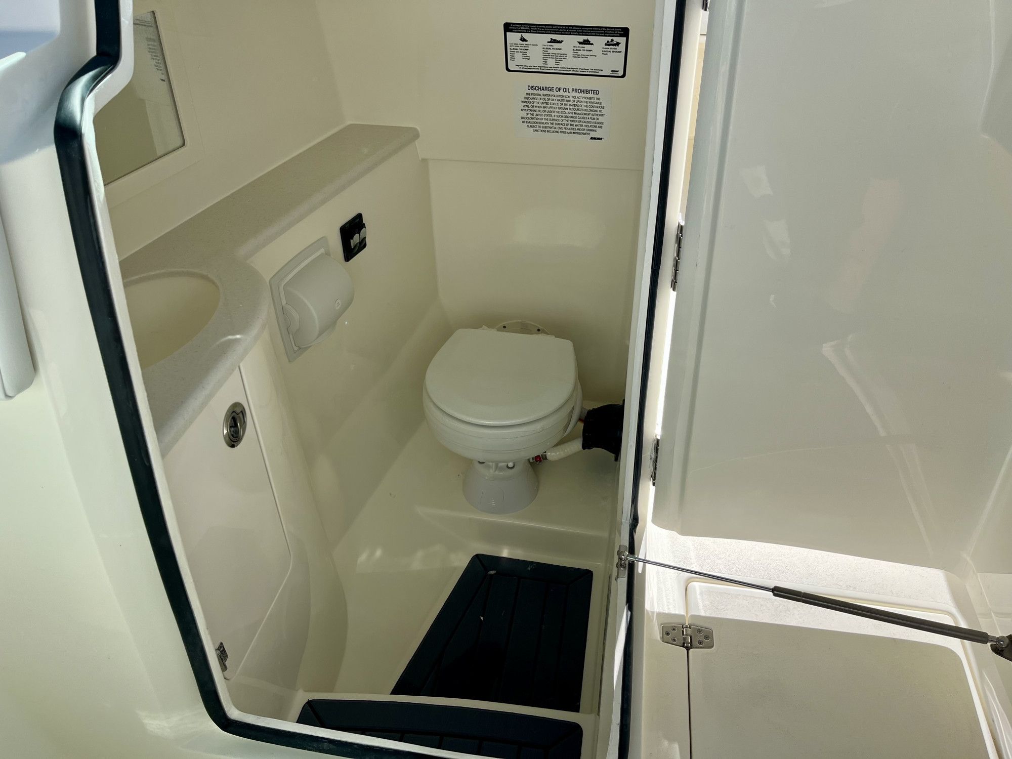2026 Cobia 280 Dual Console - 25