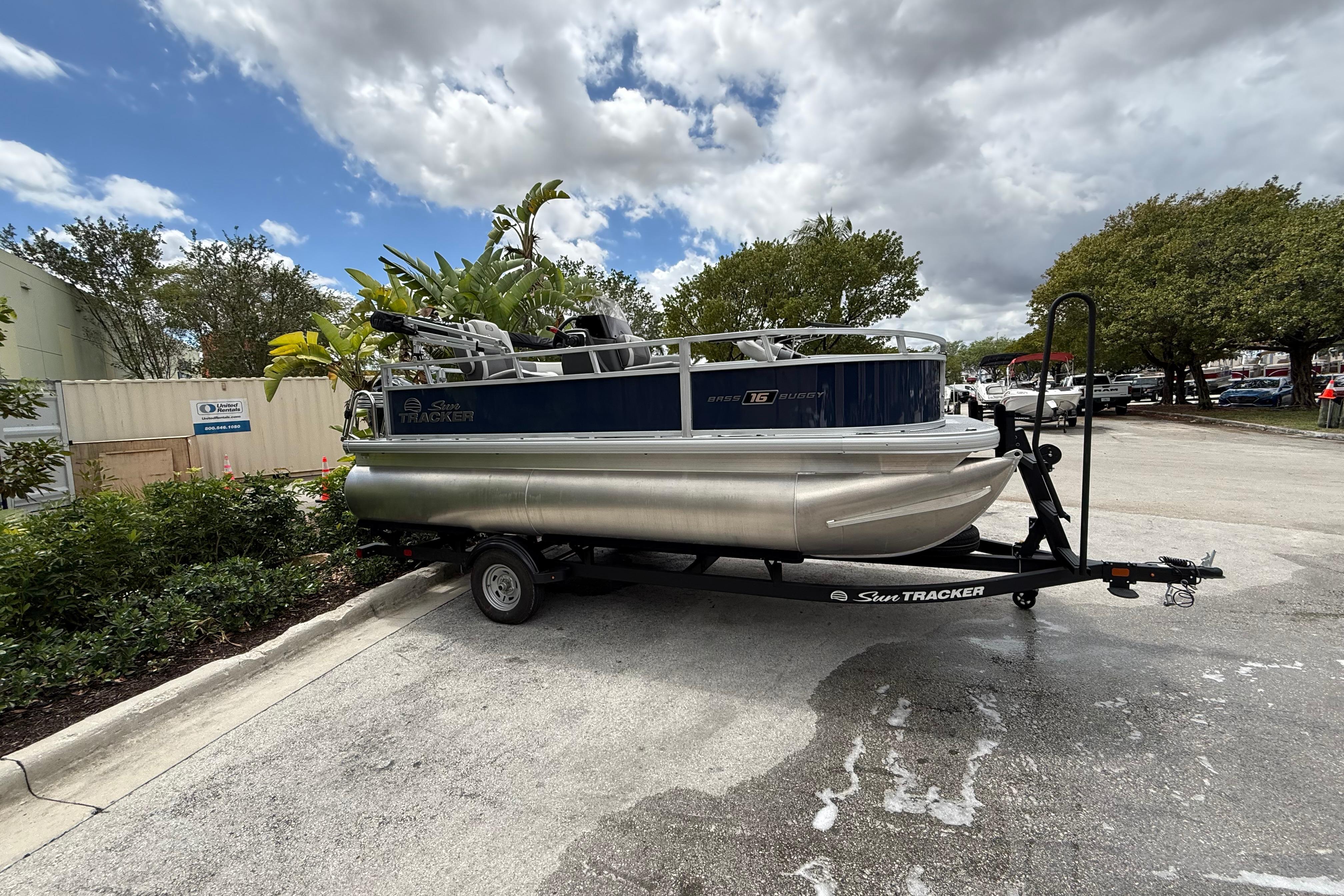2026 Sun Tracker Bass Buggy 16 XL Select
