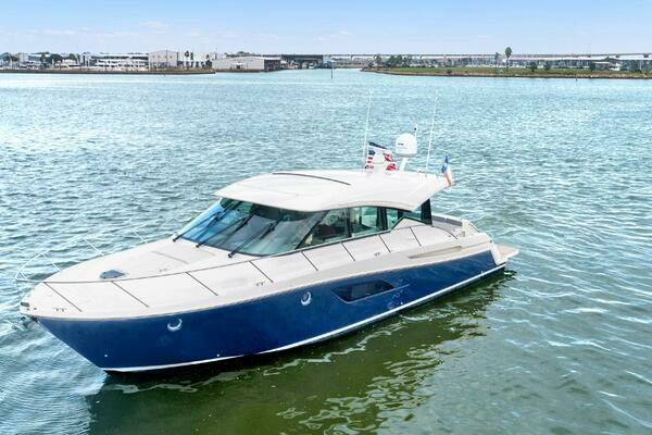 2019 Tiara Yachts 53 Coupe