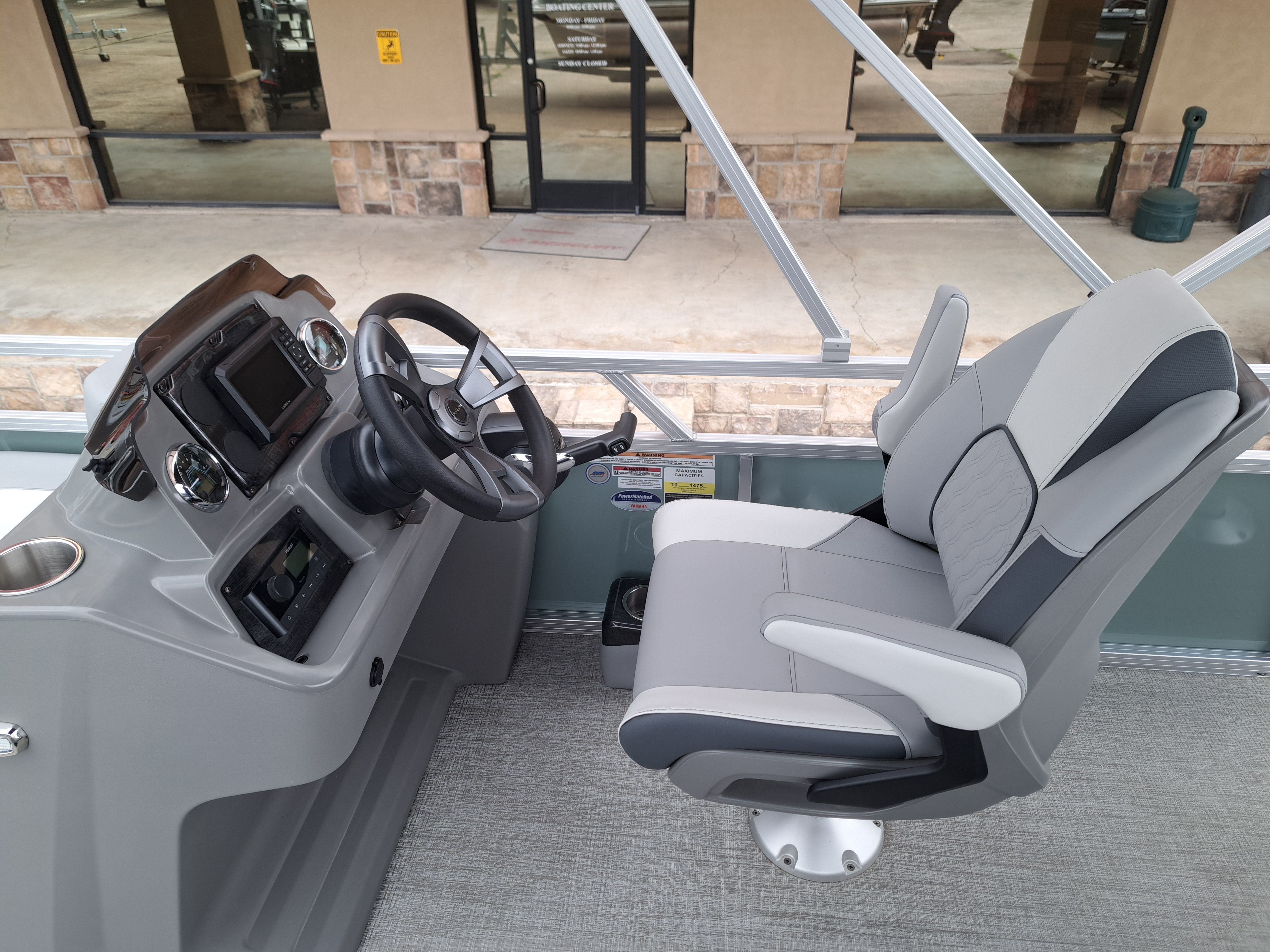 2026 Avalon Venture Quad Fish - 19' - 18