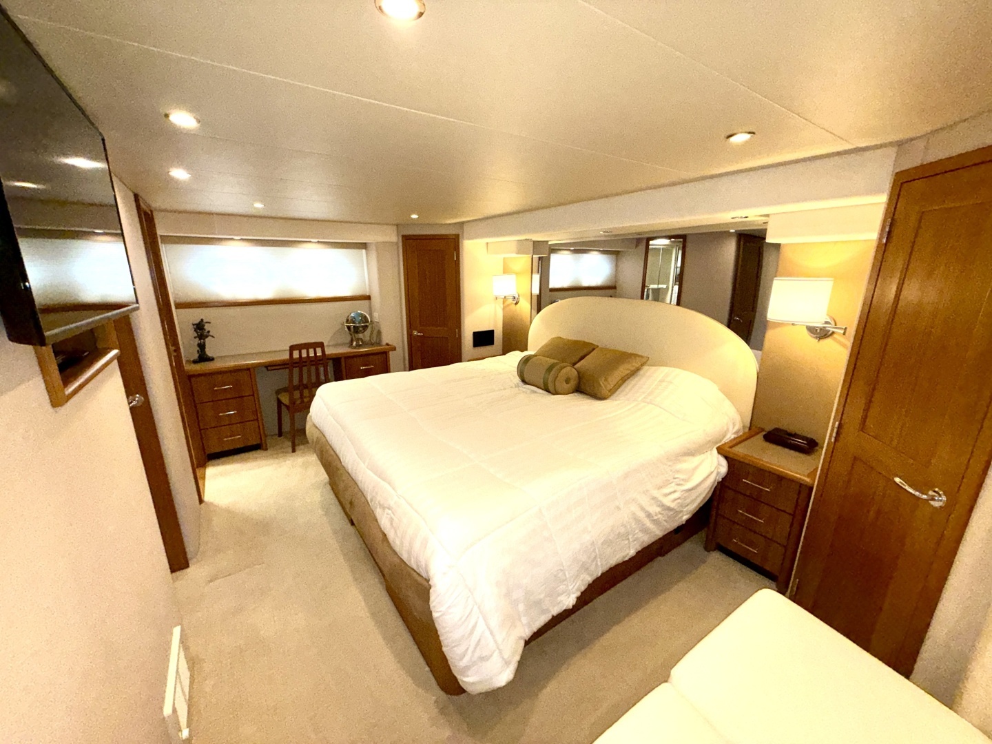 2001 Pacific Mariner — - Image 18