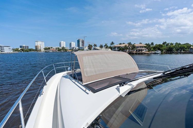 2018 Prestige 680 - Image 12