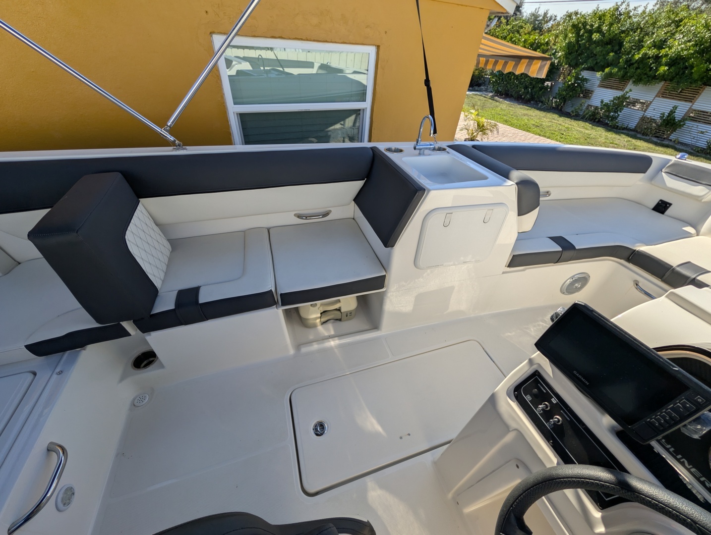 2022 Bayliner DX2000 - Image 7