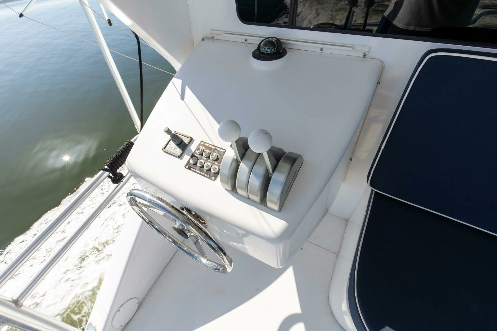 2001 Viking 65 Enclosed Bridge - Image 30