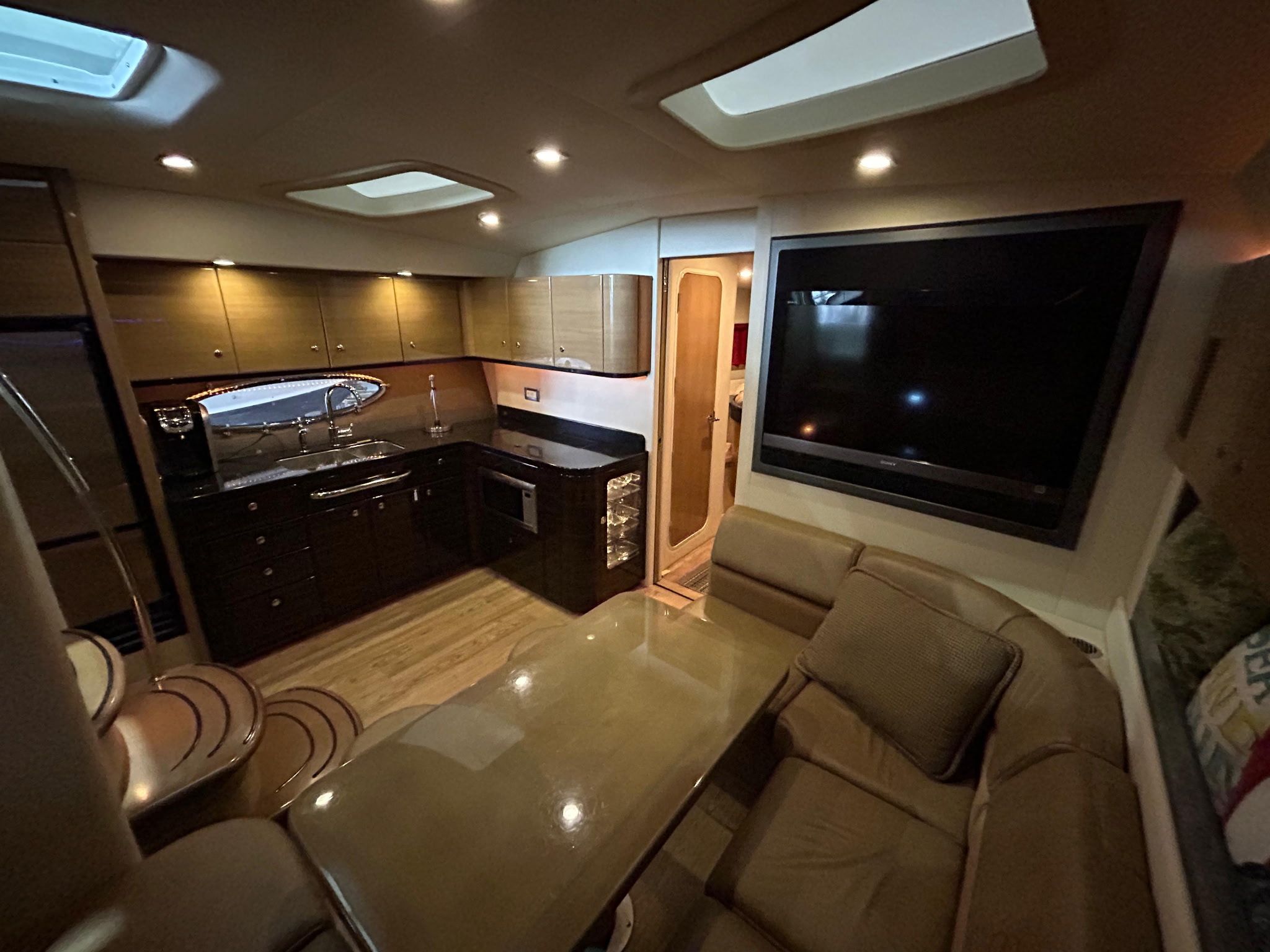 2011 Formula 45 Yacht - 15