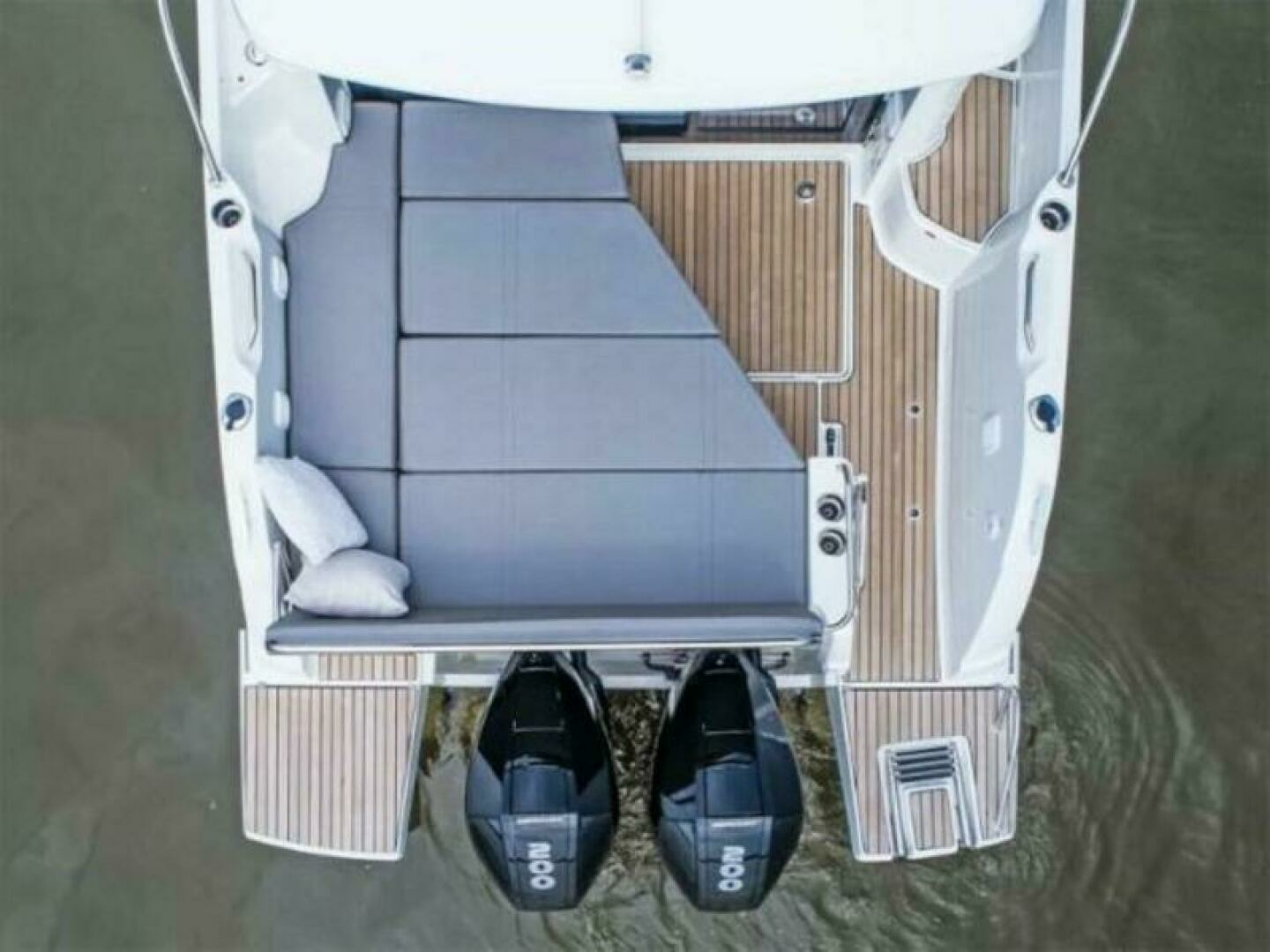 2025 Beneteau Antares 9 - Image 8