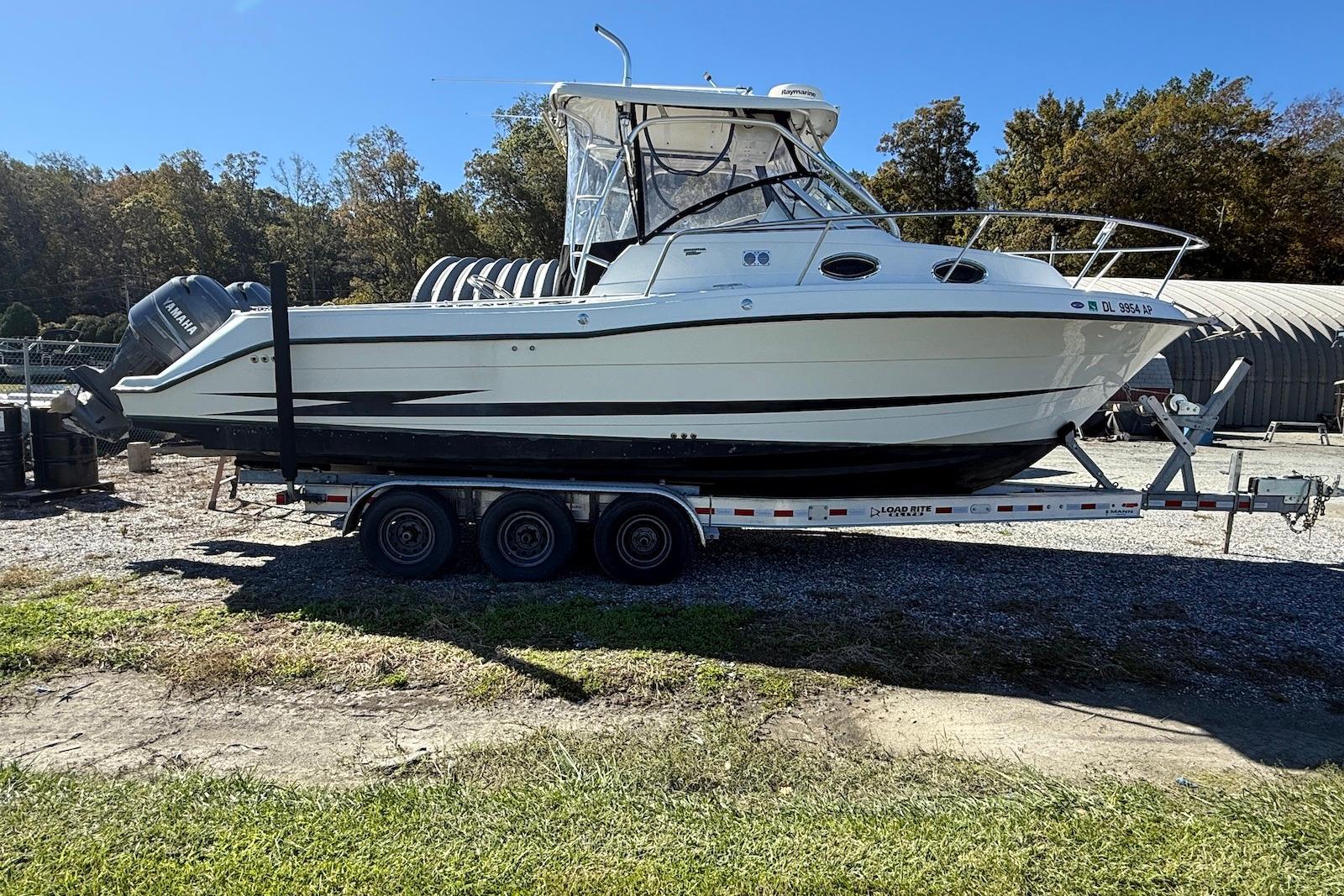 2003 Hydra-Sports Vector 2800 WA