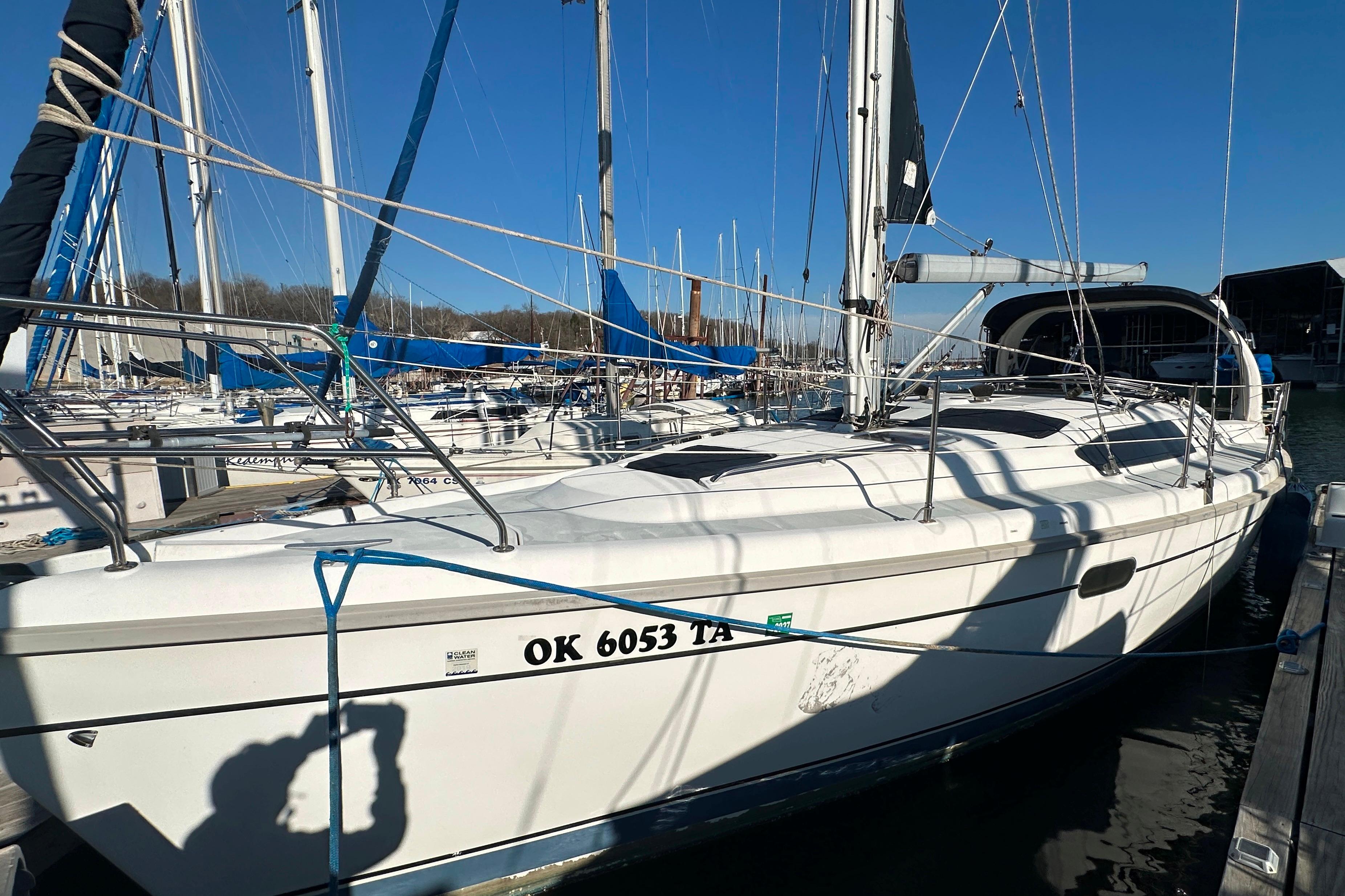 1999 Hunter 380