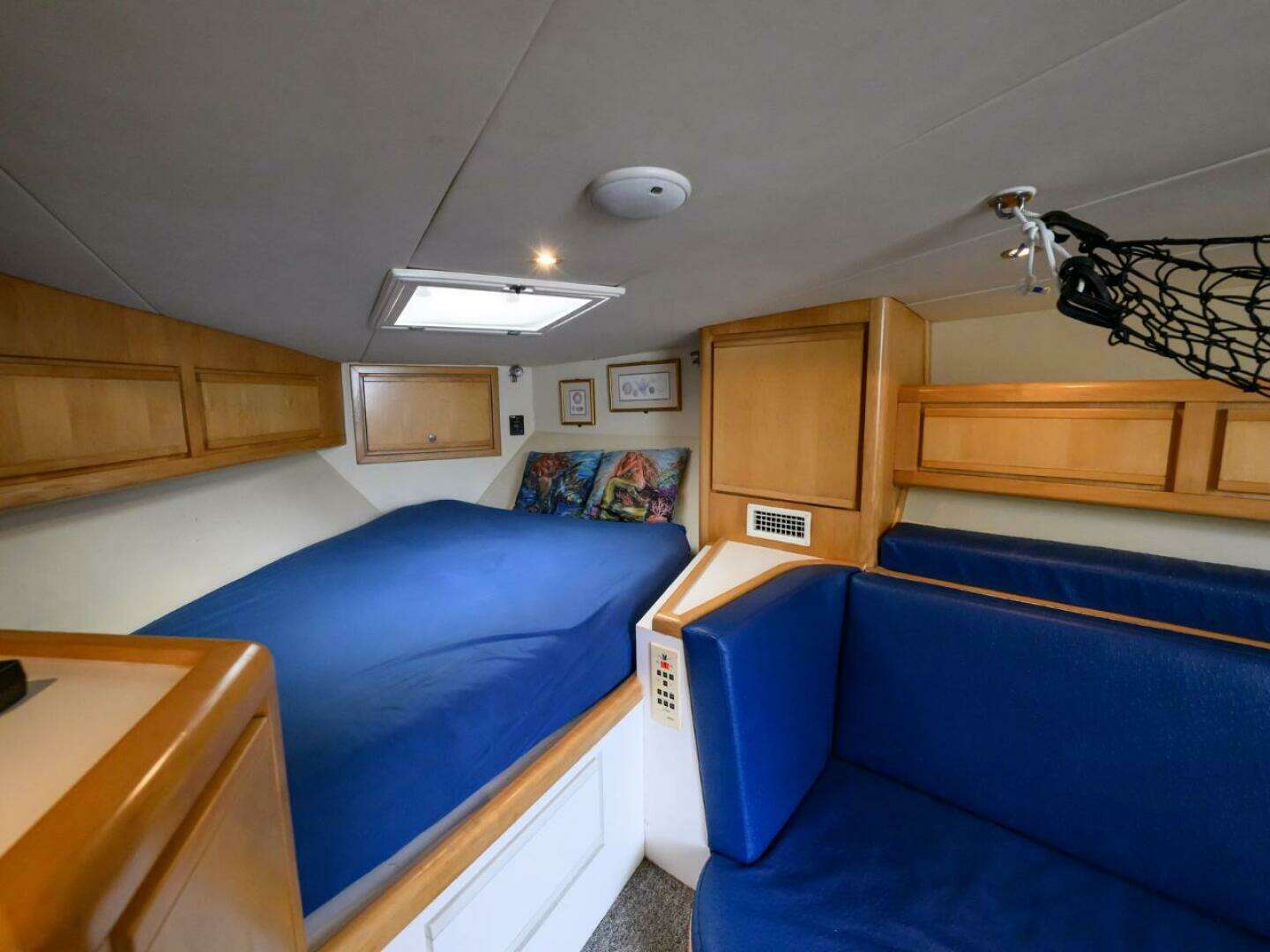 1998 Bertram 36 Moppie - Image 17