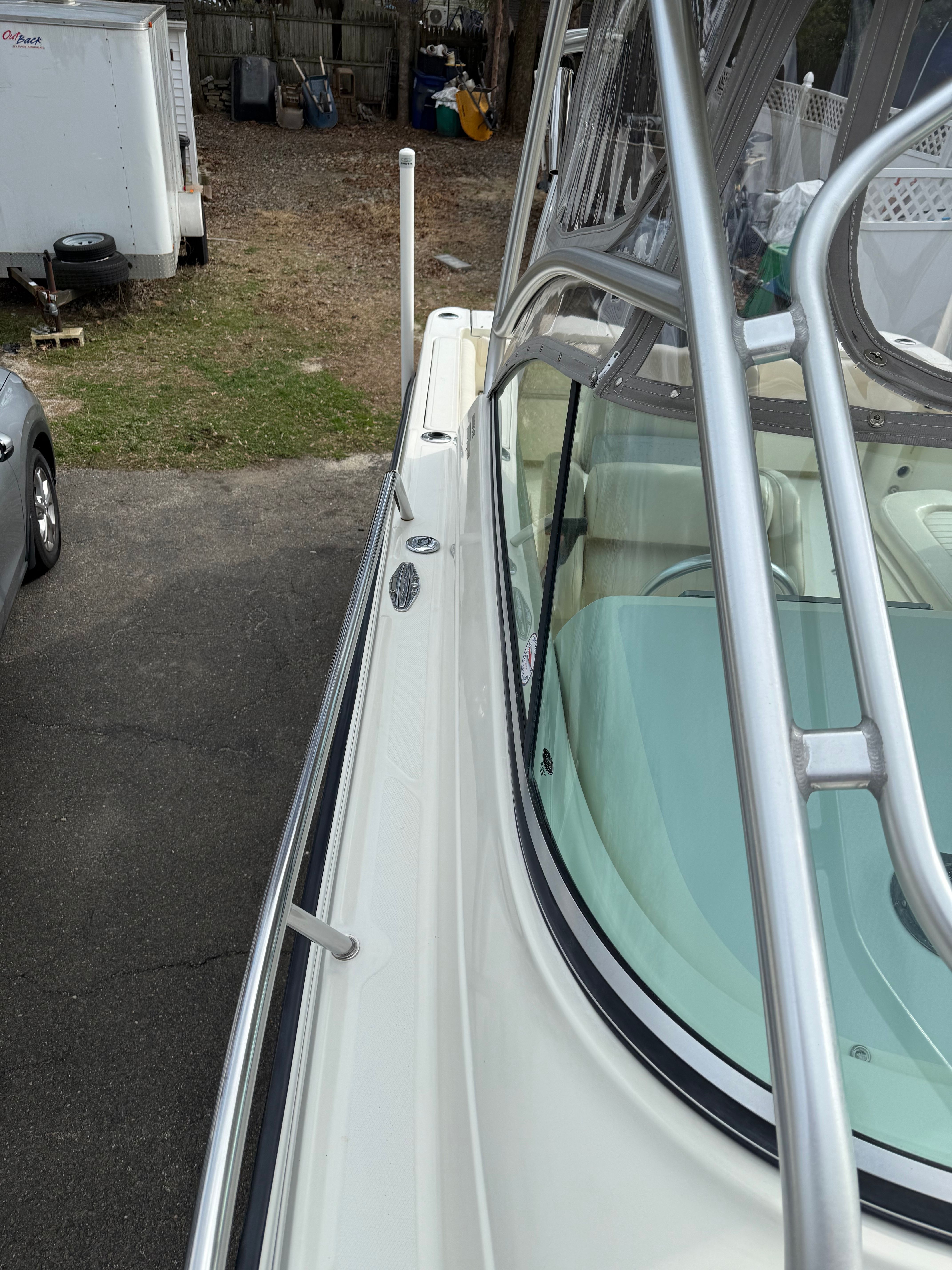 2008 Hydra-Sports Vector 2200 VX boat side view.