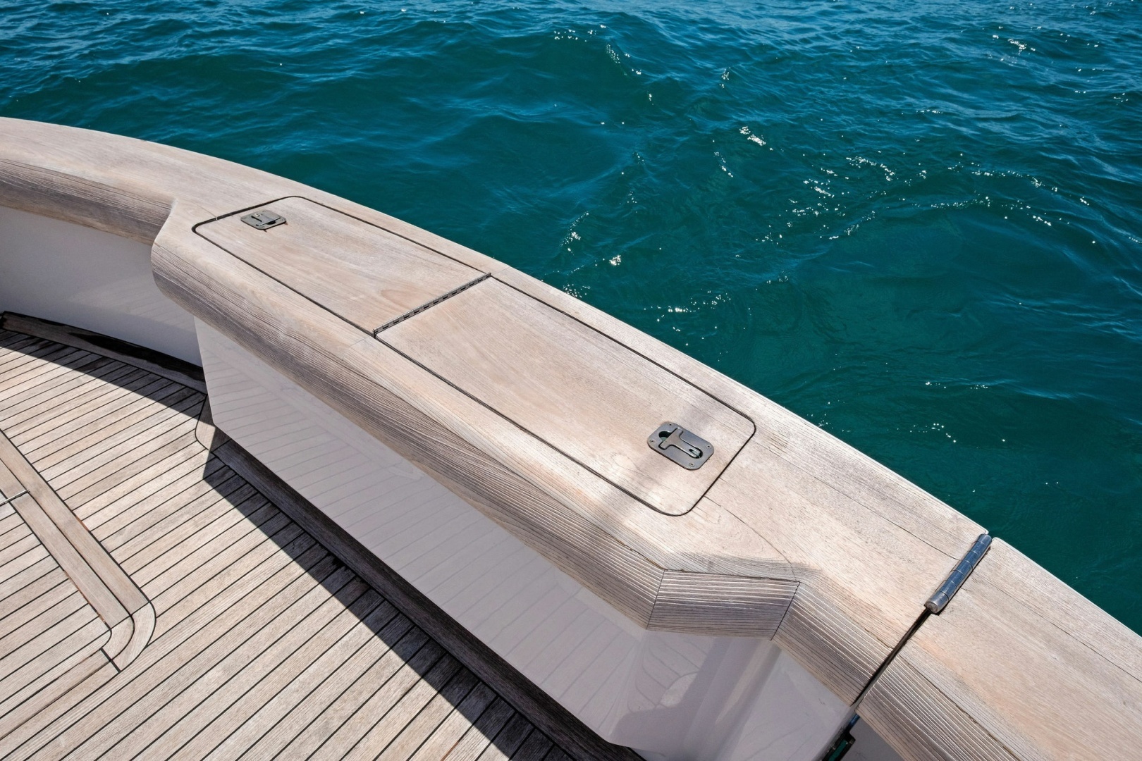 1998 Hatteras Sport Fisherman - Image 9