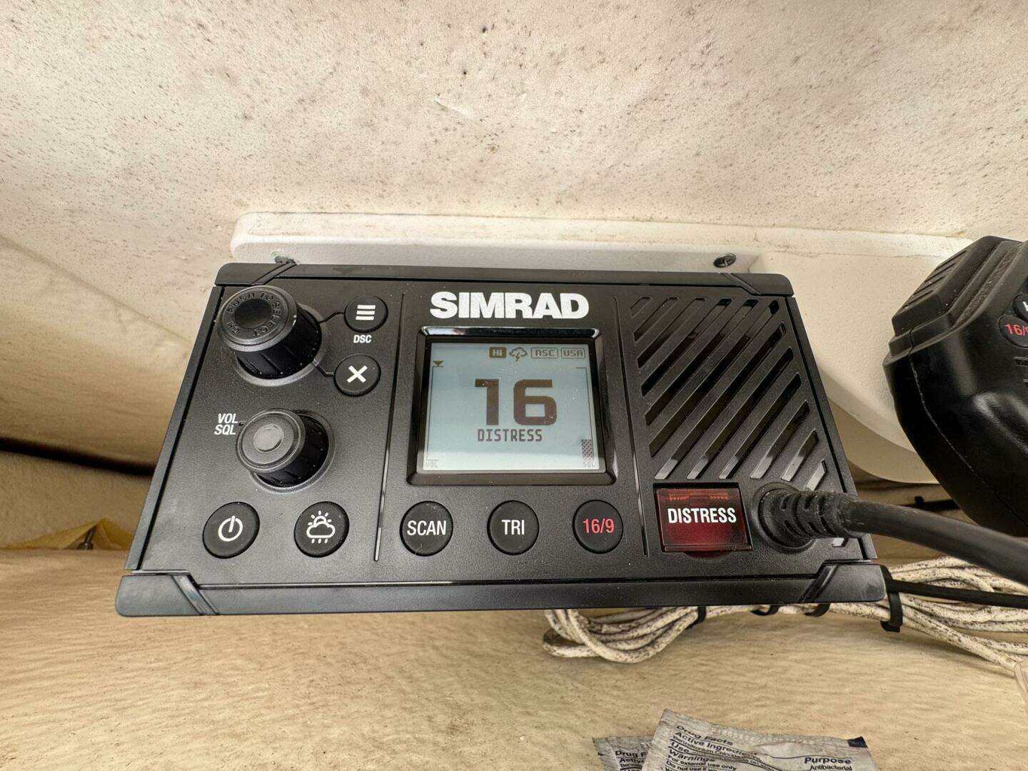 2021 Robalo 246 Cayman - Image 35