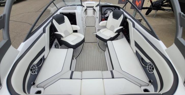 2019 Yamaha Boats AR240 - 6