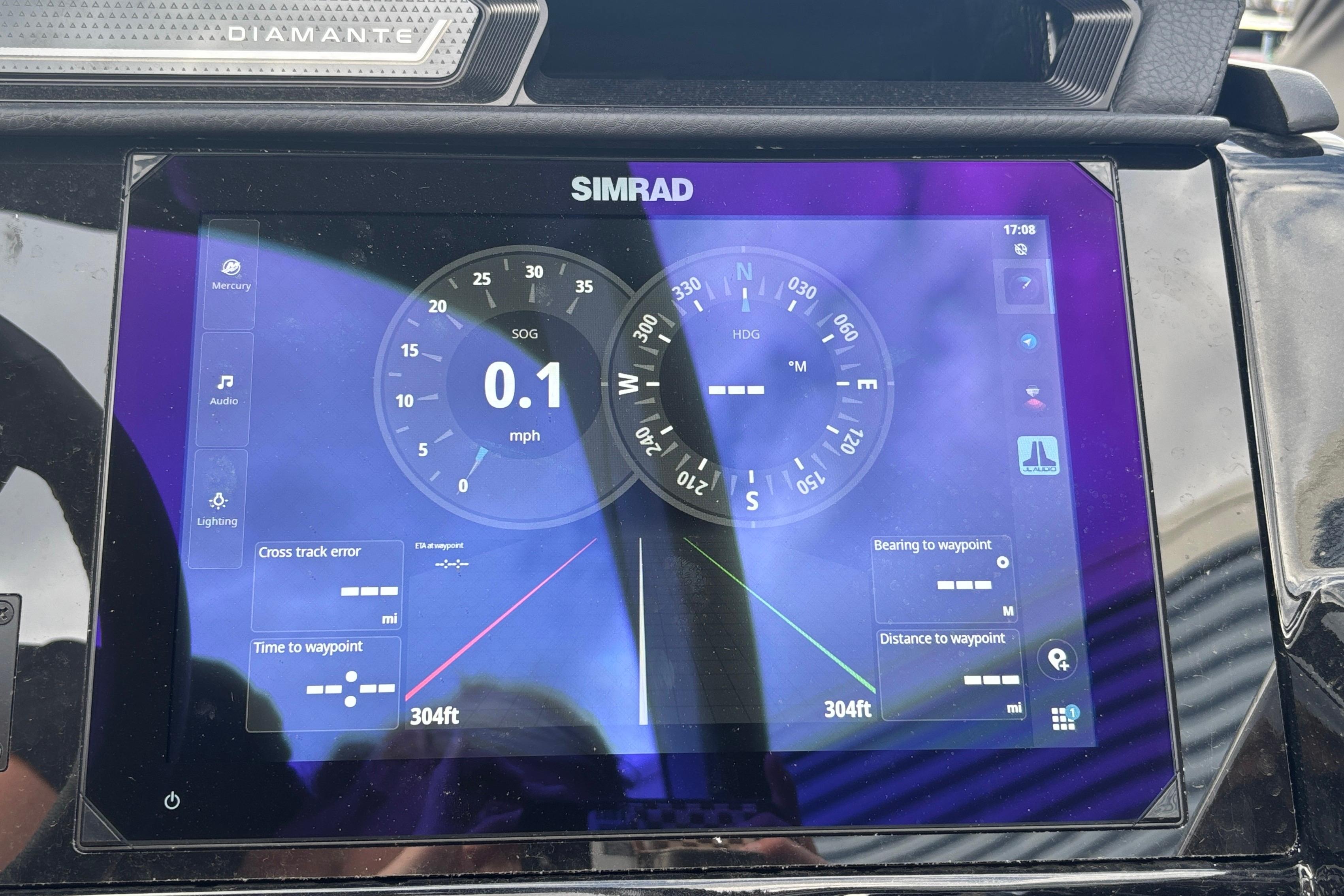 2026 Viaggio Diamante U 26 dashboard with Simrad navigation display showing speed and heading.