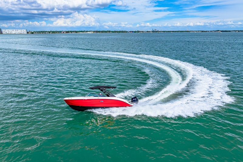 2025 Sea Ray SDX 250 Outboard - 22