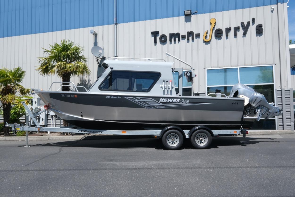 2018 Hewescraft 220 Ocean Pro ET Hardtop boat on trailer outside Tom-n-Jerry's.