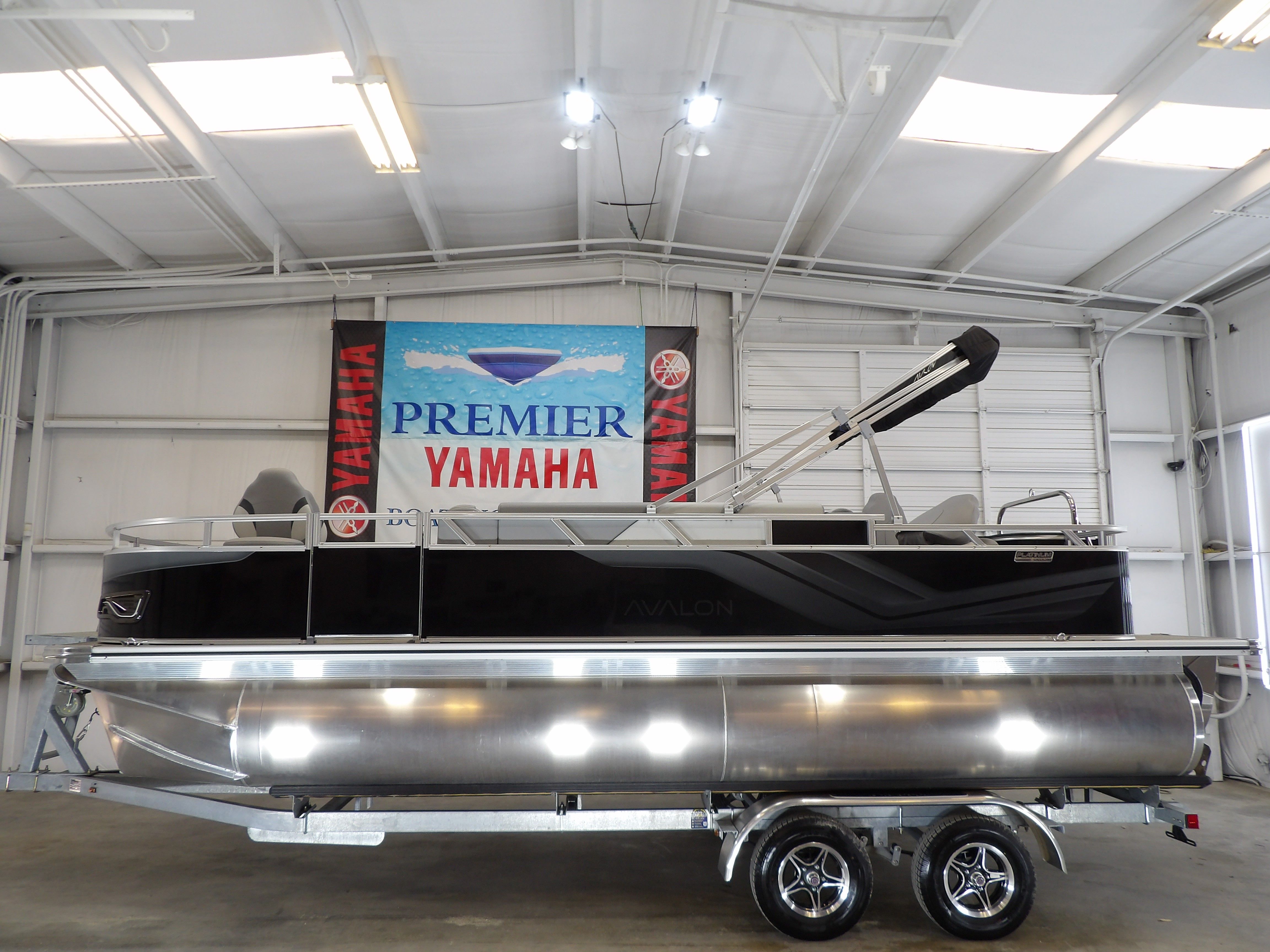 2026 Avalon Venture 85 Quad Fish - 21'