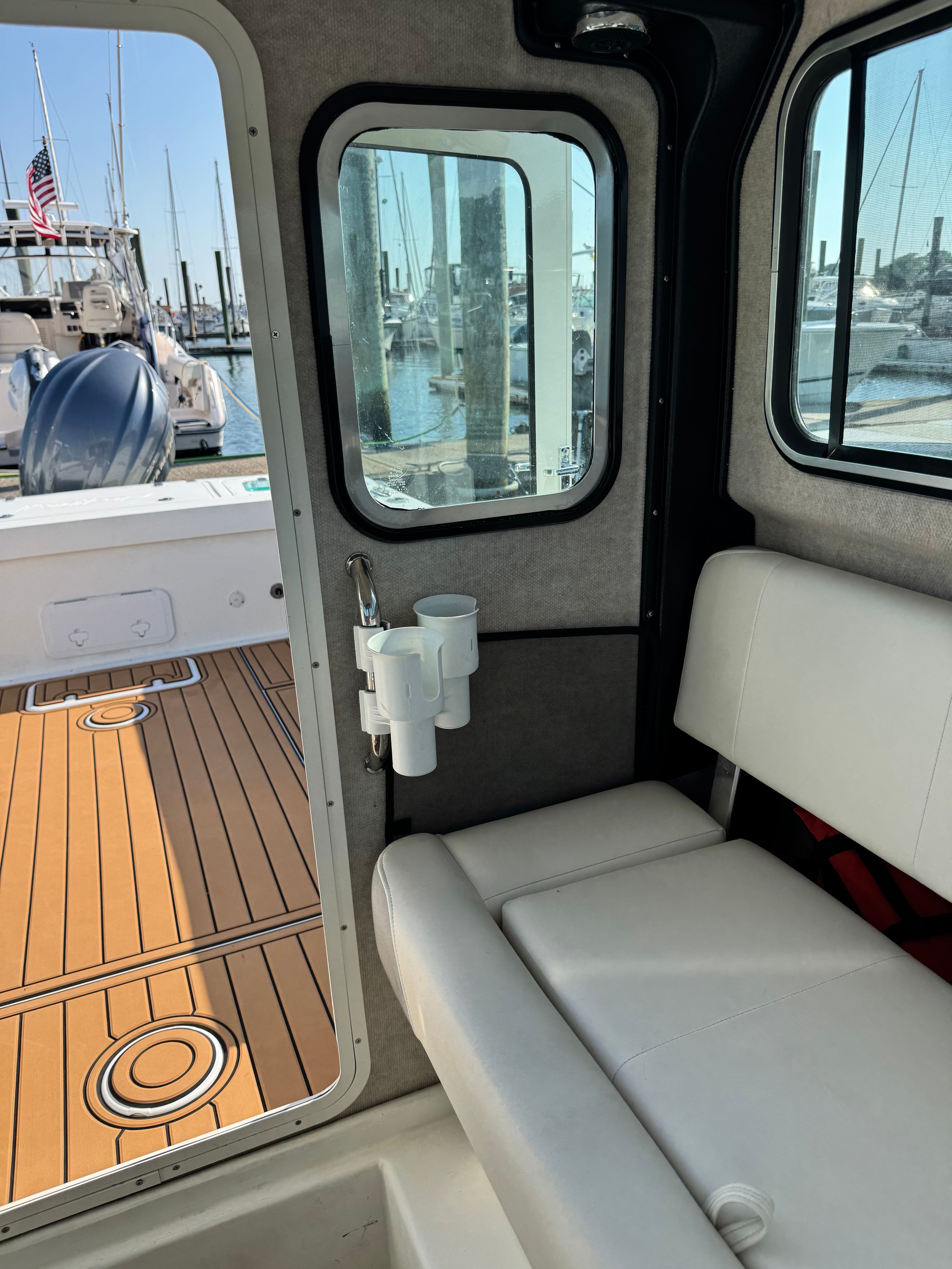 2021 Parker 2320 Sport Cabin - 13