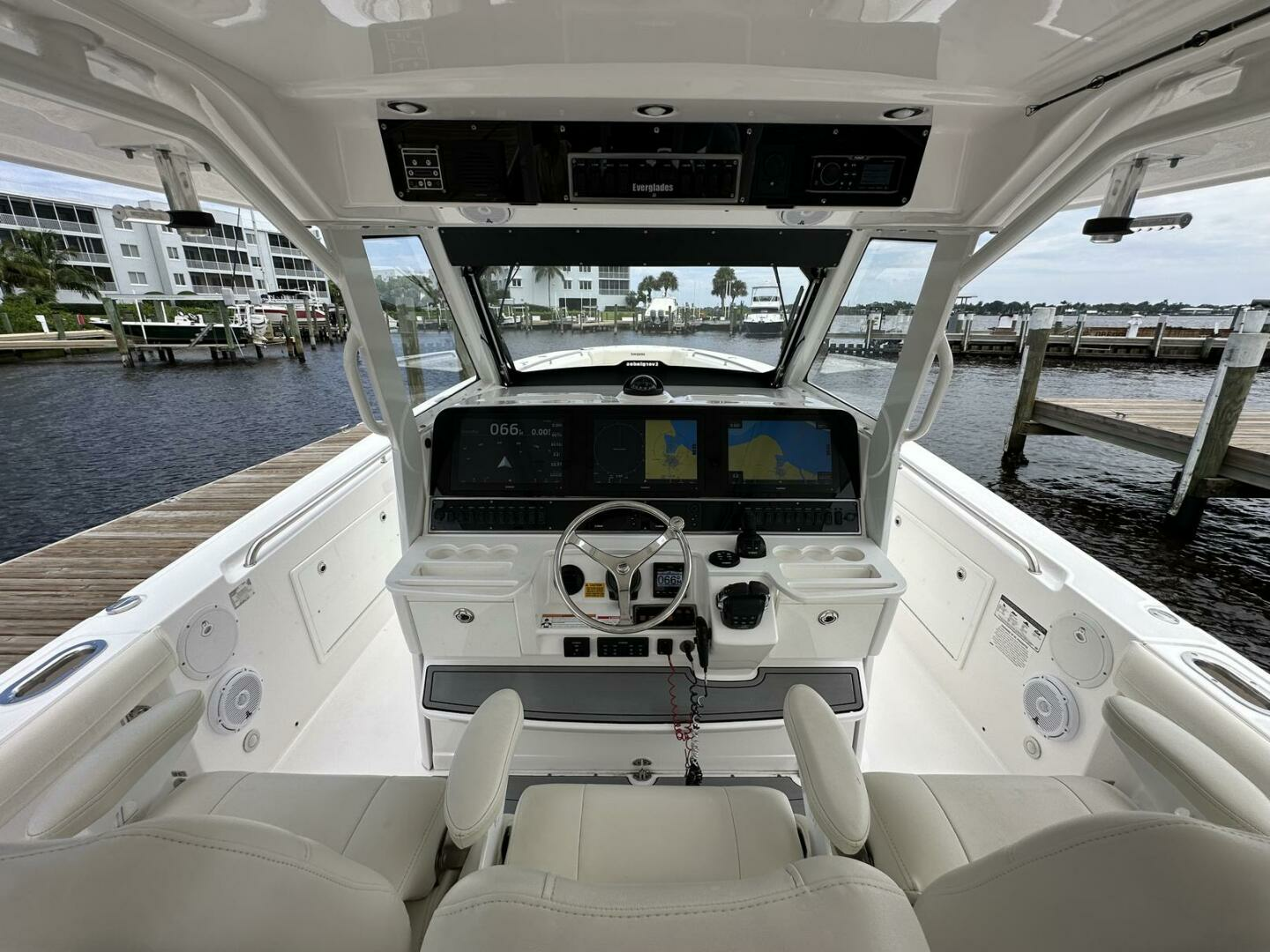 2017 Everglades — - Image 9
