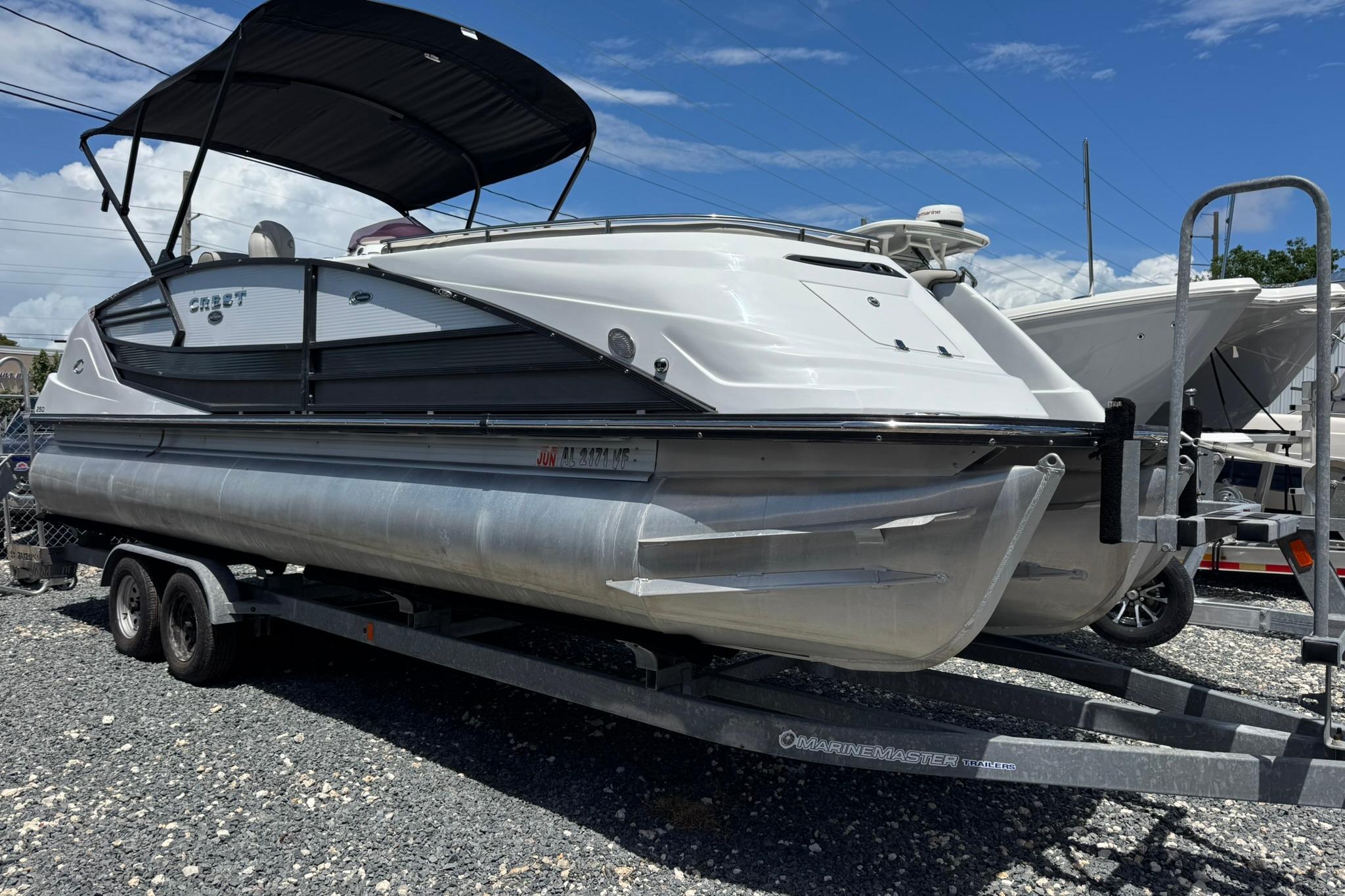 2020 Crest Savannah 250 SLRC