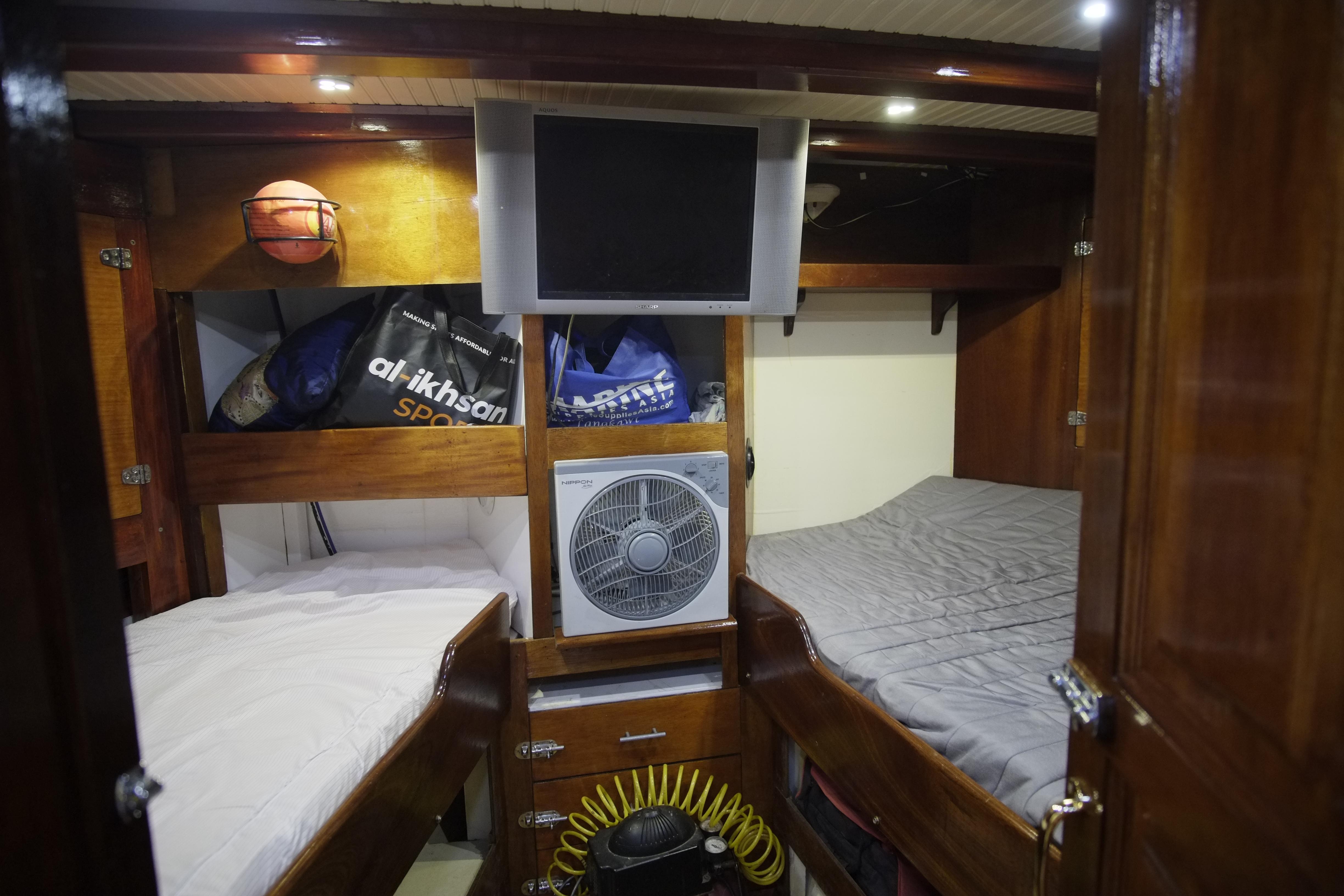 2006 Custom Bud Macintosh schooner - 71