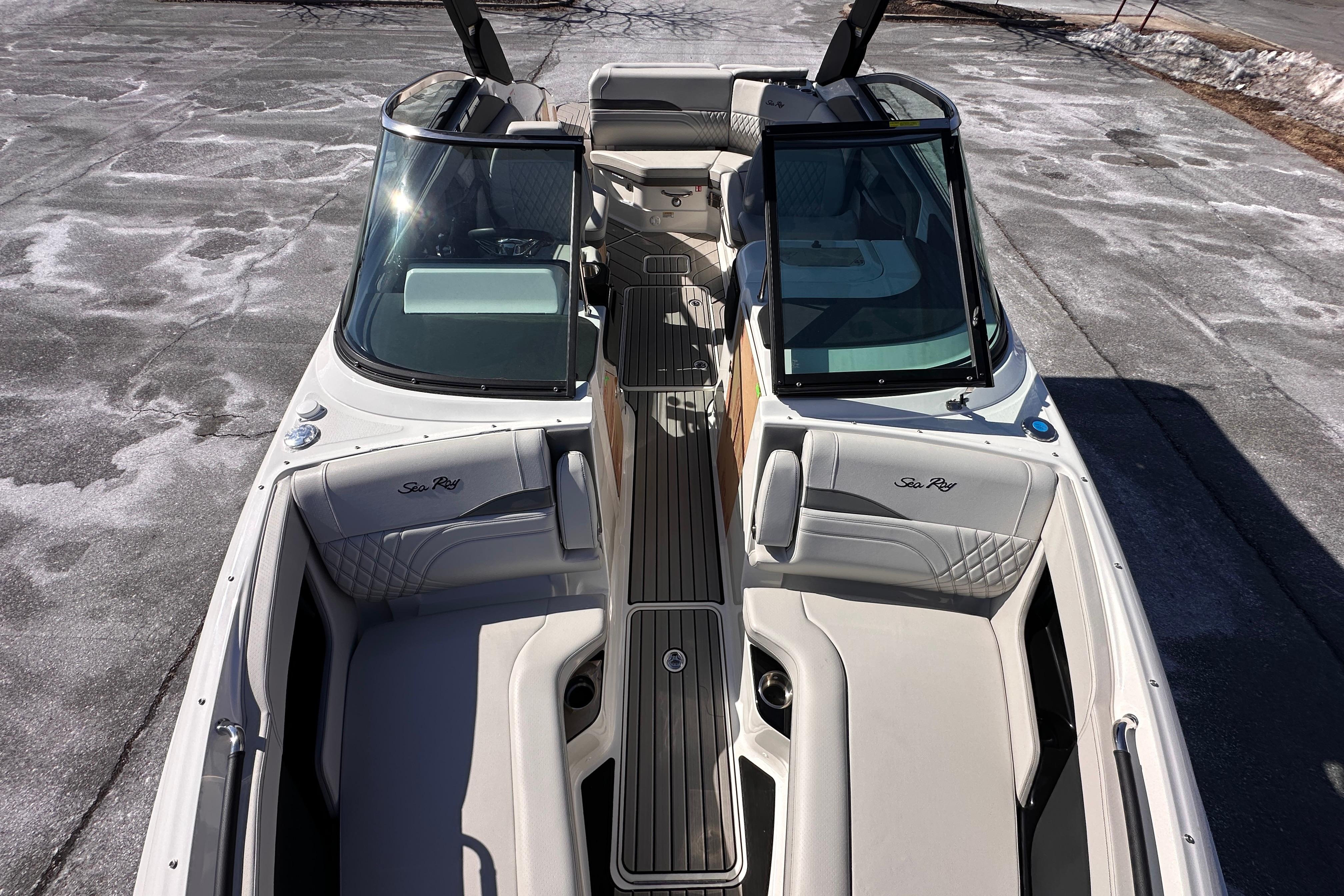 2026 Sea Ray SLX 260 Outboard boat with sleek interior and modern design.