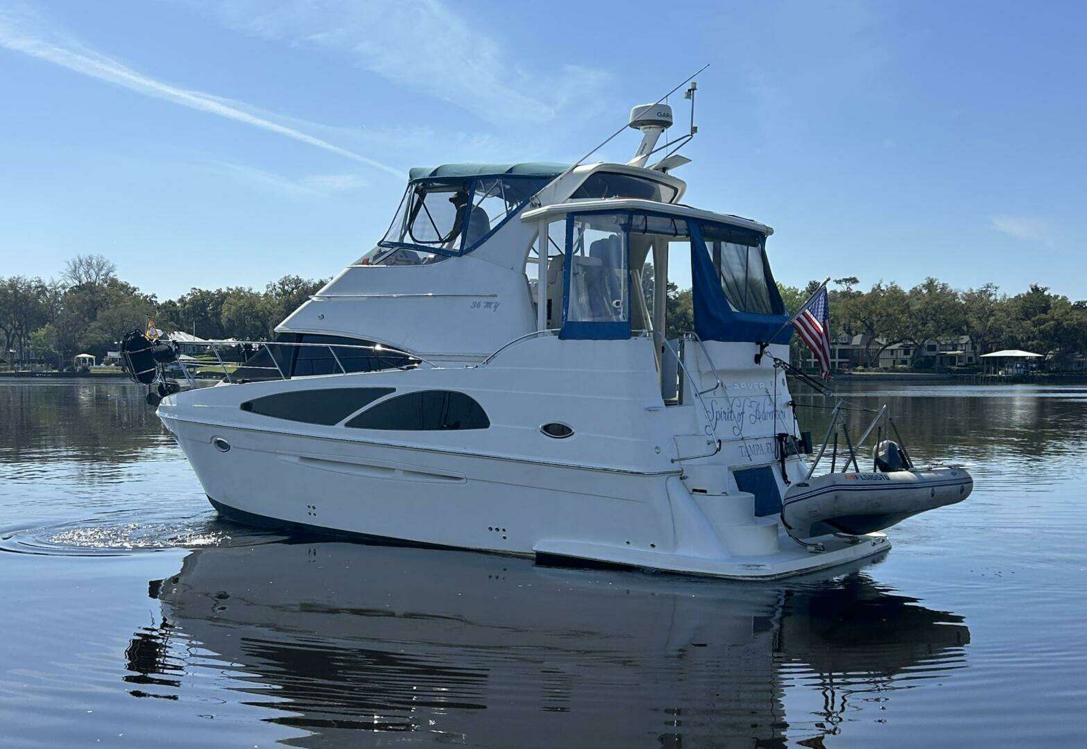 2005 Carver 366 MY - Image 4