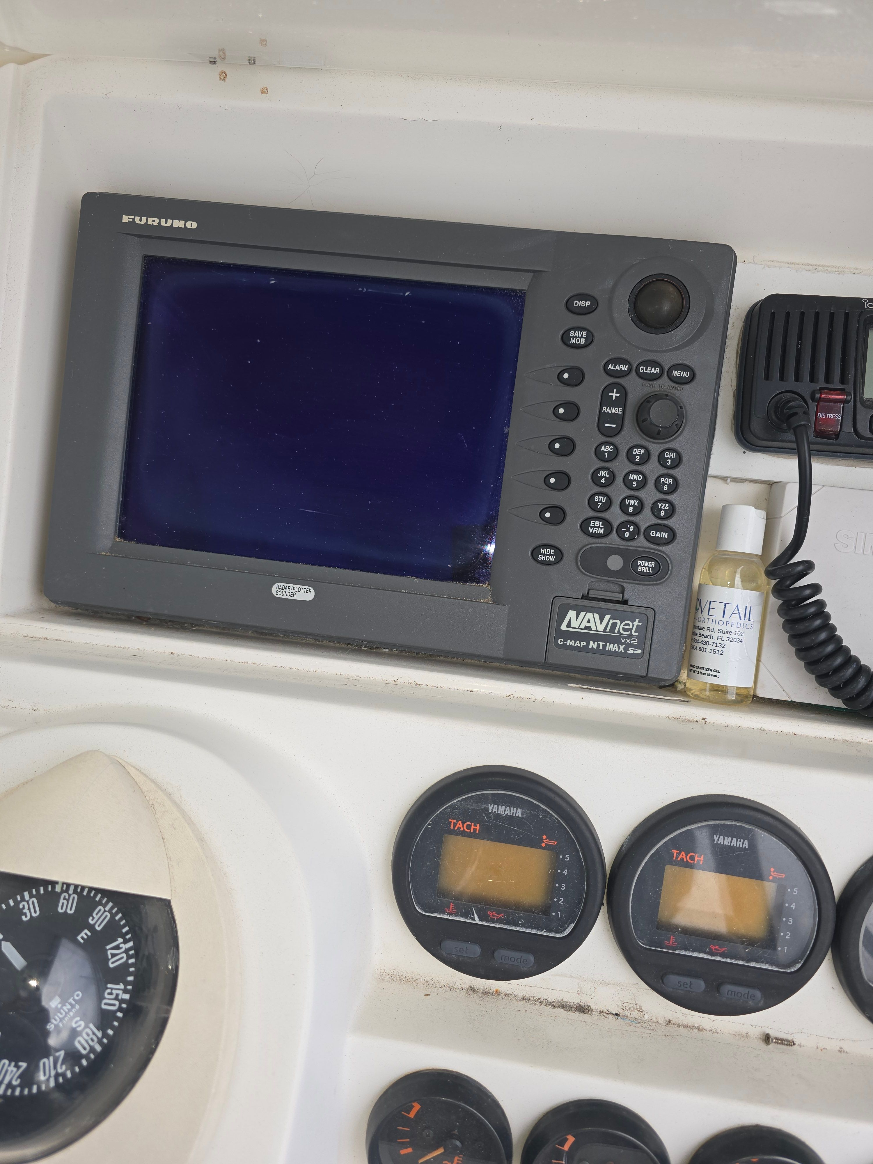 2005 Contender 35SC Express - 24