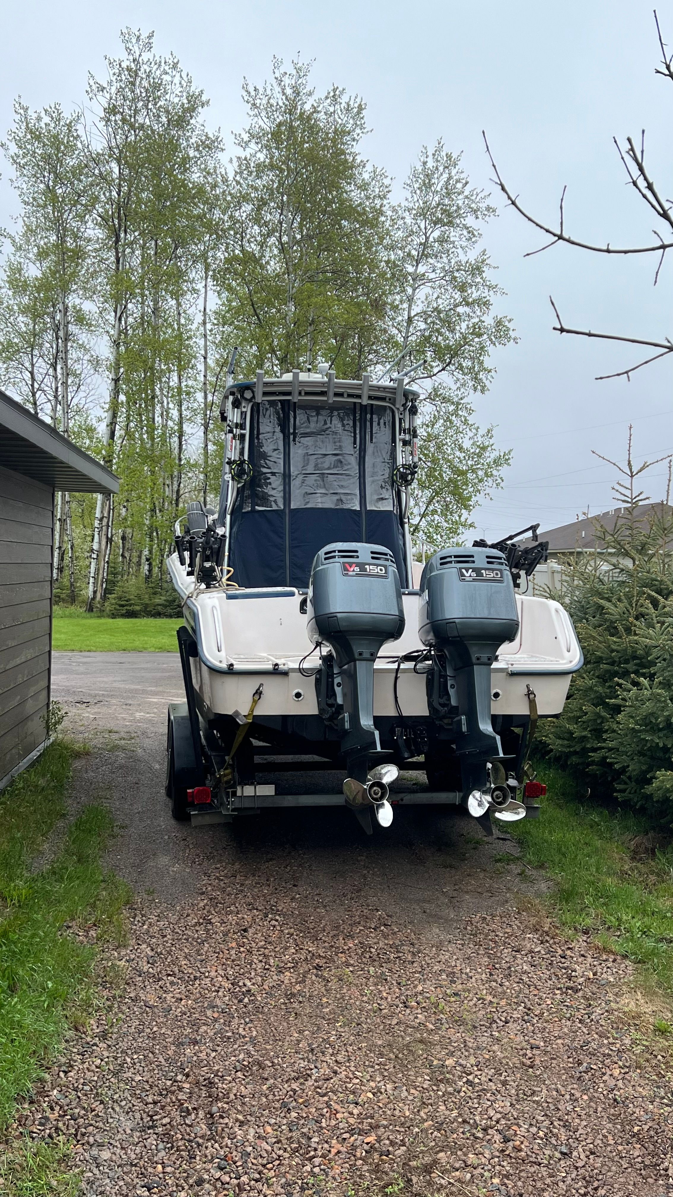 1996 Grady-White Islander 268