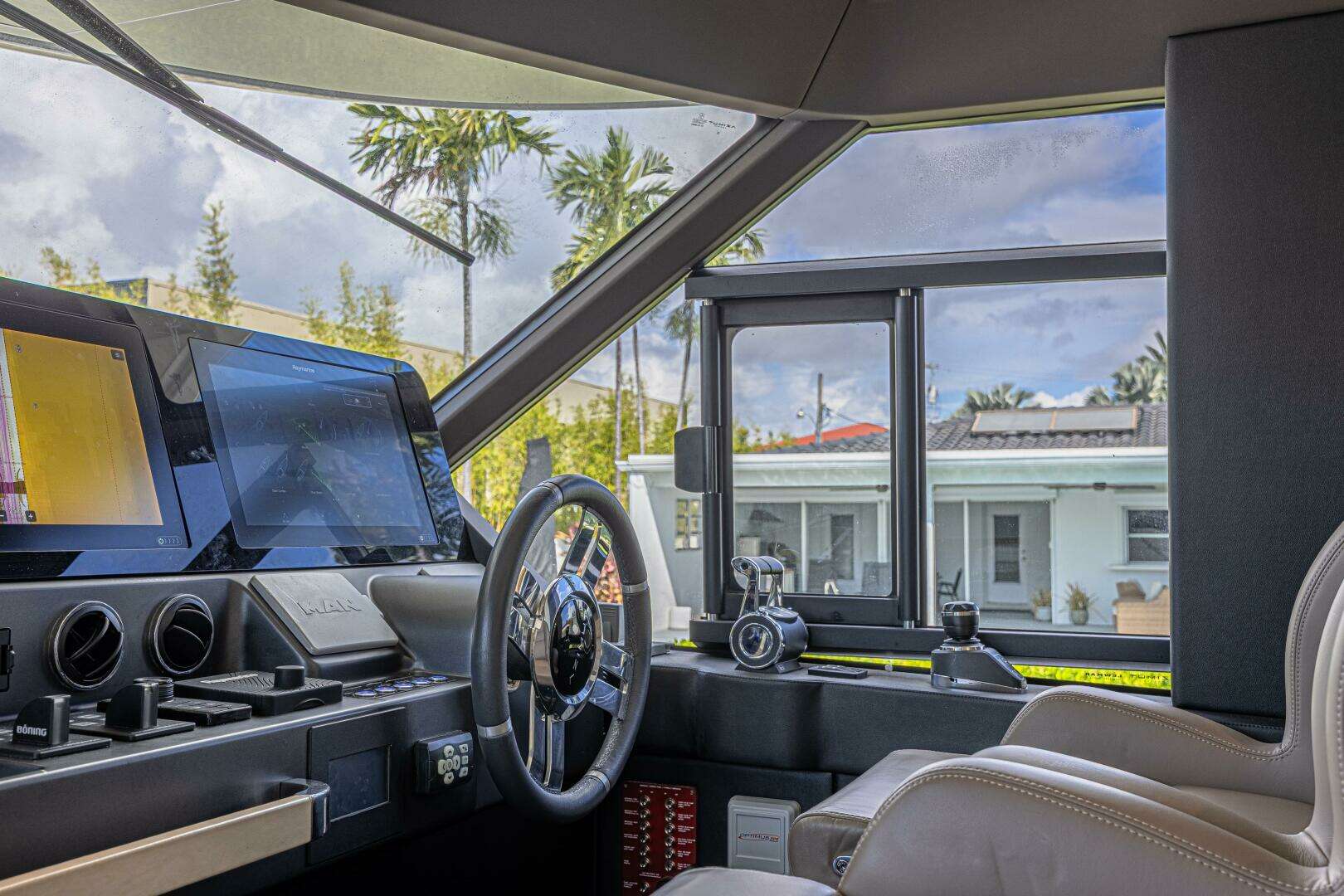 2022 Azimut Magellano 66 - Image 22
