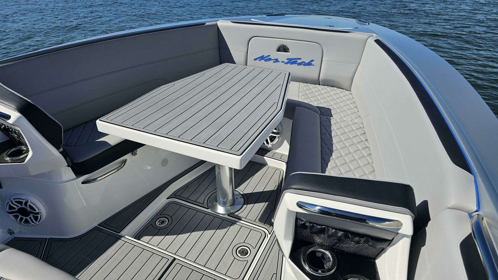 2024 Nor-Tech 390 Sport Center Console - Image 40
