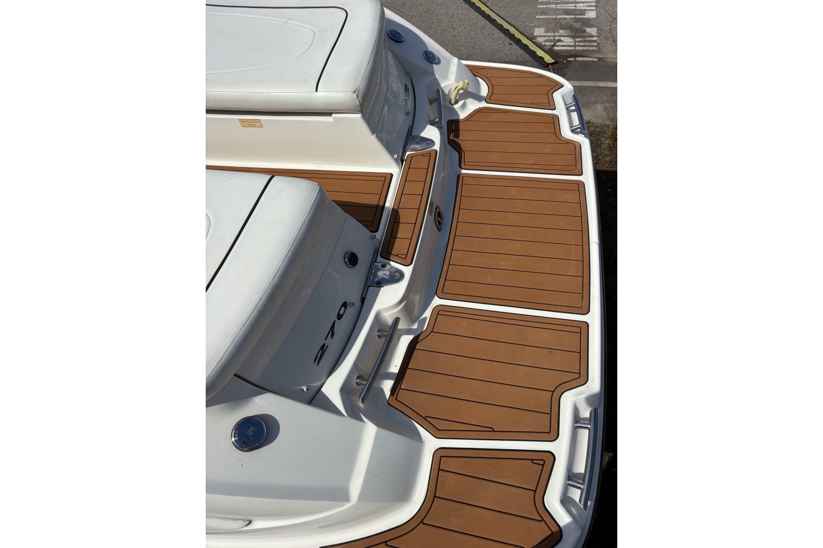 2008 Sea Ray 270 Sundeck - Image 12