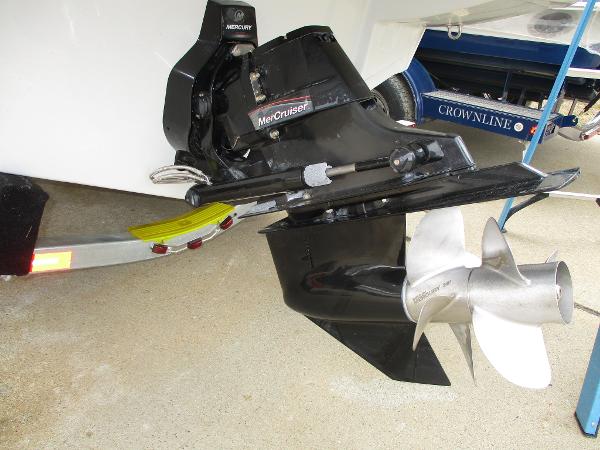 2015 Crownline 285 SS boat drive with MerCruiser engine.
