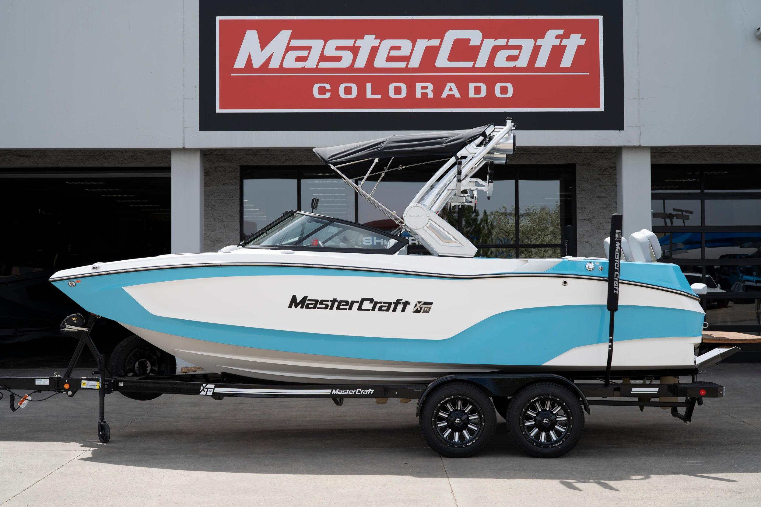 2022 MasterCraft XT22
